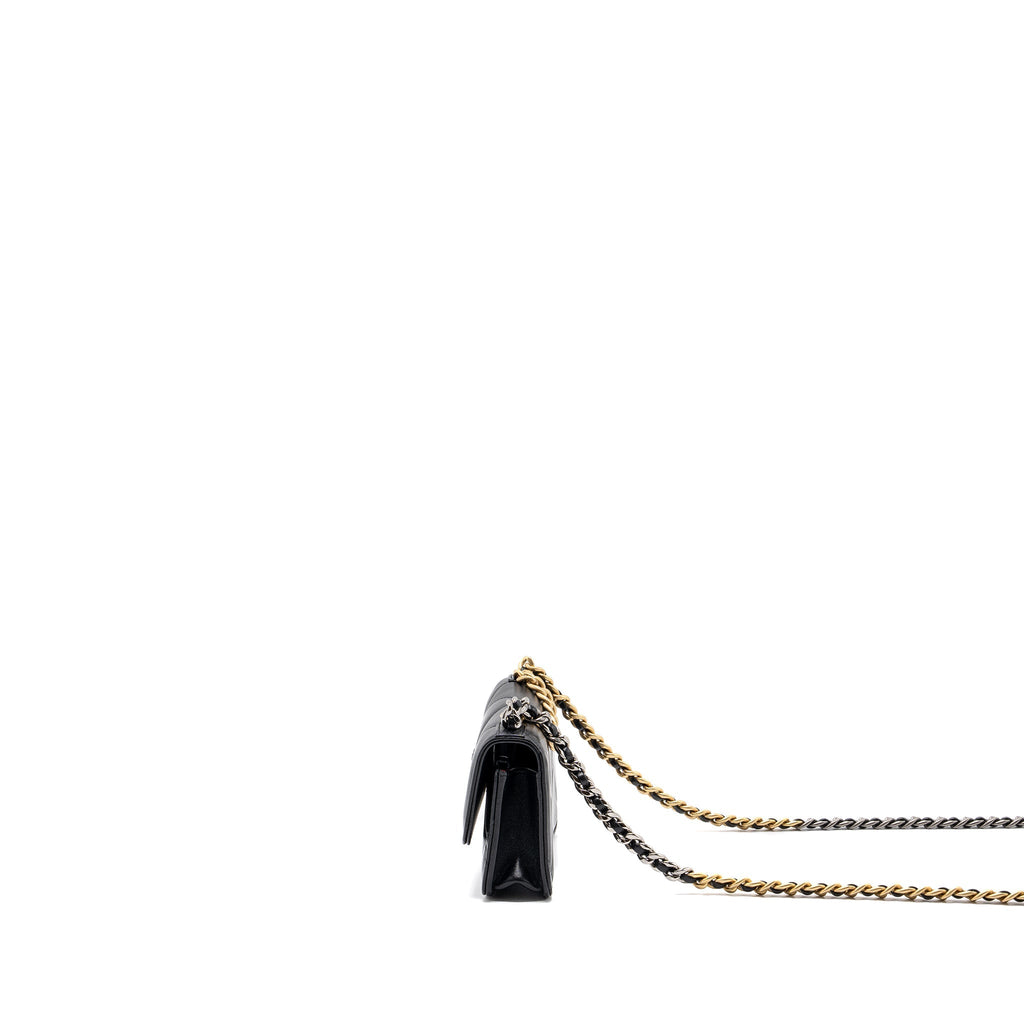 CHANEL MINI 19 WALLET ON CHAIN LAMBSKIN BLACK MULTICOLOUR HARDWARE (MICROCHIP)