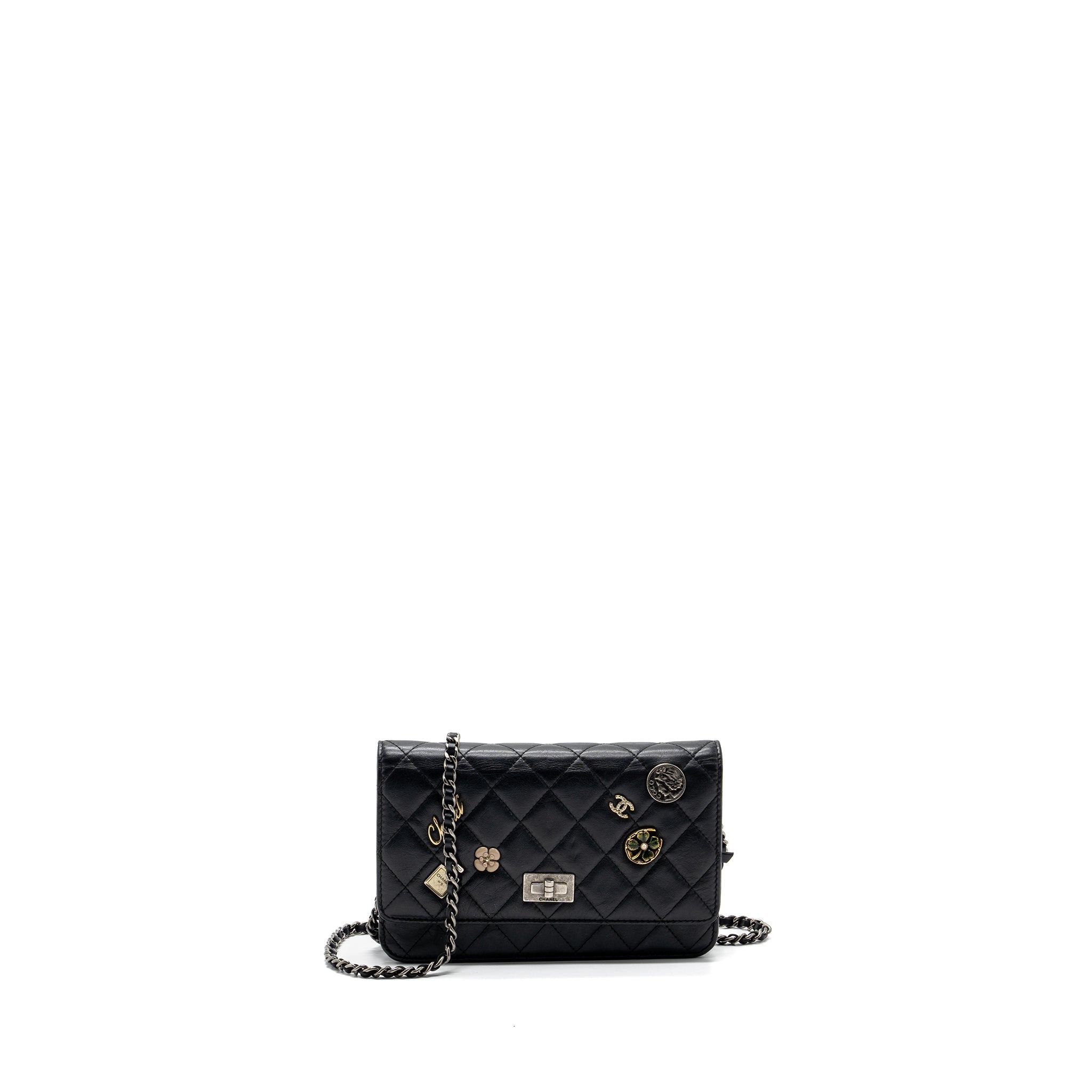 CHANEL 2.55 REISSUE LUCKY CHARMS WALLET ON CHAIN AGED CALFSKIN BLACK RUTHENIUM HARDWARE