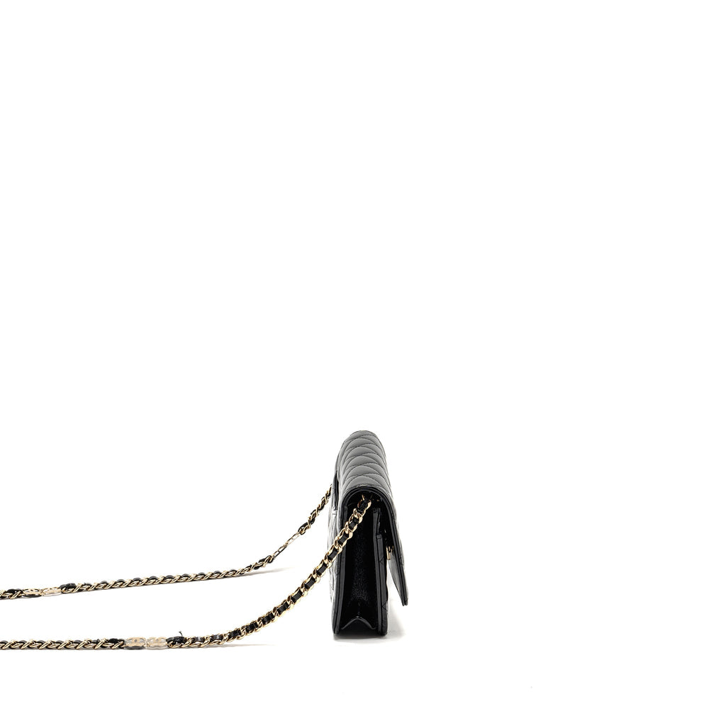 CHANEL WALLET ON CC DETAILED CHAIN SHINY LAMBSKIN BLACK GHW (MICROCHIP)