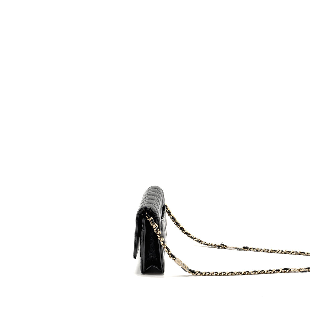 CHANEL WALLET ON CC DETAILED CHAIN SHINY LAMBSKIN BLACK GHW (MICROCHIP)