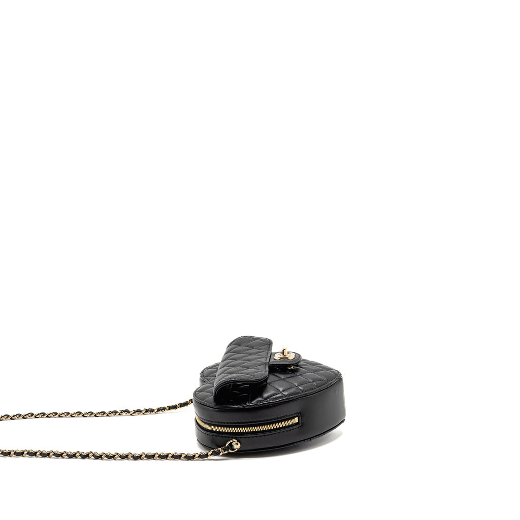 CHANEL 22S HEART BAG LAMBSKIN BLACK LGHW (MICROCHIP)
