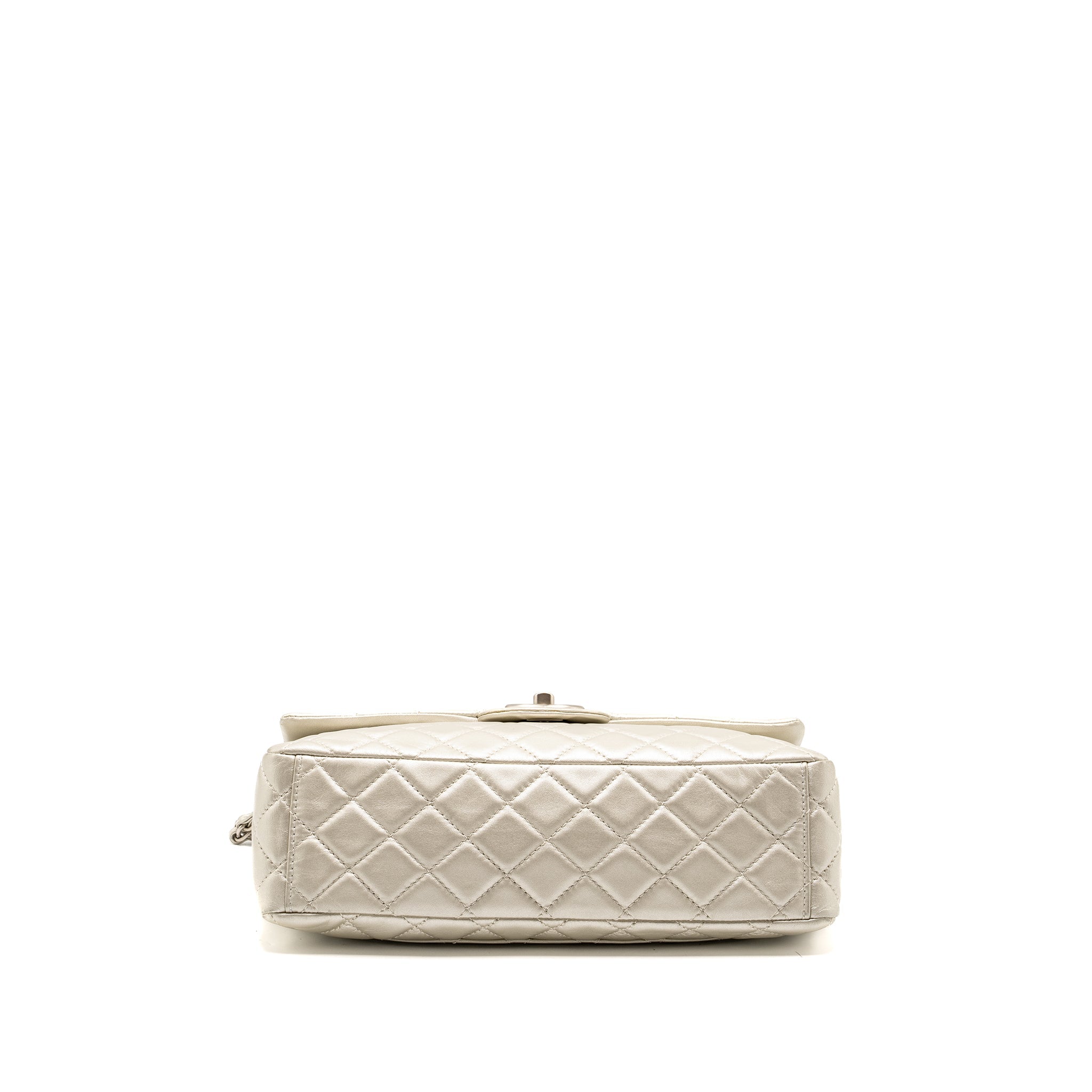 CHANEL CLASSIC QUILTED FLAP BAG LAMBSKIN METALLIC PALE GOLD SHW