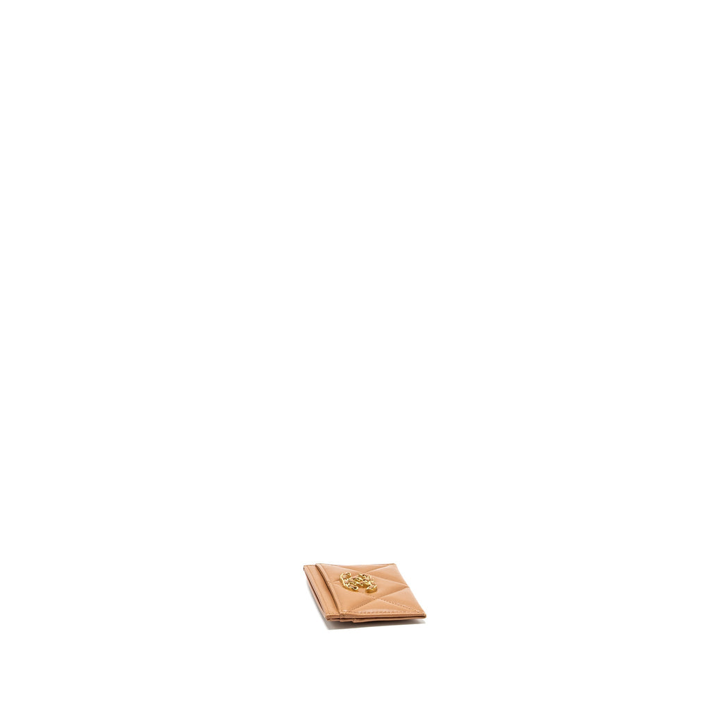 CHANEL 19 CARD HOLDER LAMBSKIN CARAMEL GHW (MICROCHIP)