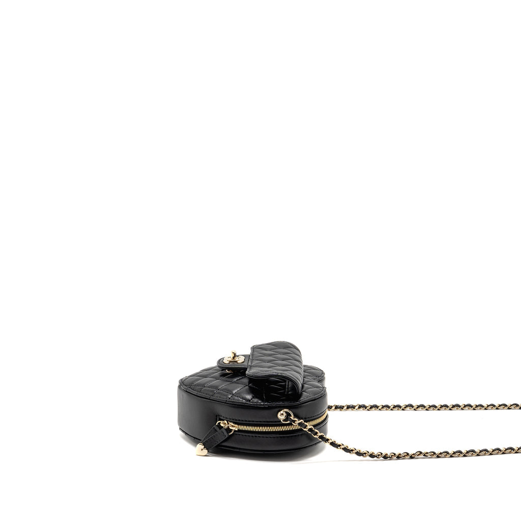 CHANEL 22S HEART BAG LAMBSKIN BLACK LGHW (MICROCHIP)