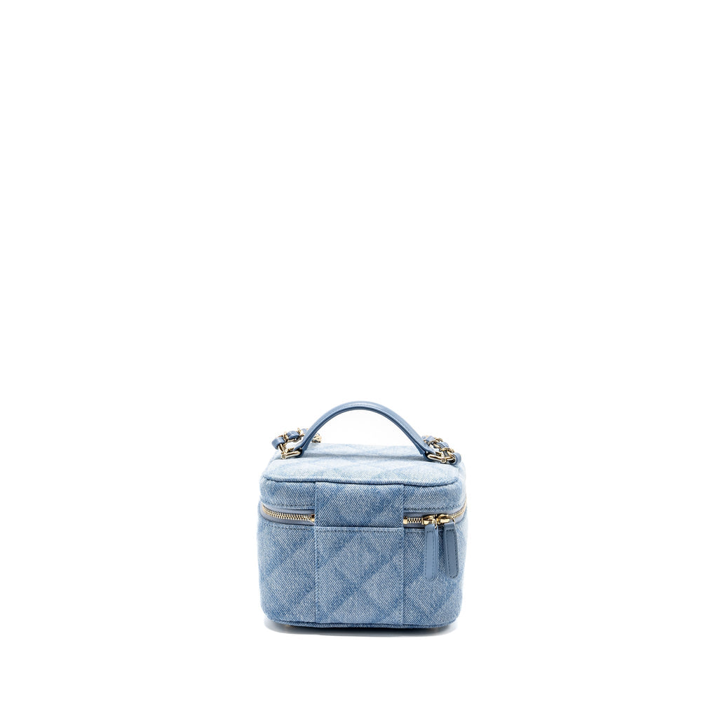 CHANEL VANITY CASE WITH CHAIN DENIM BLUE LGHW (MICROCHIP)