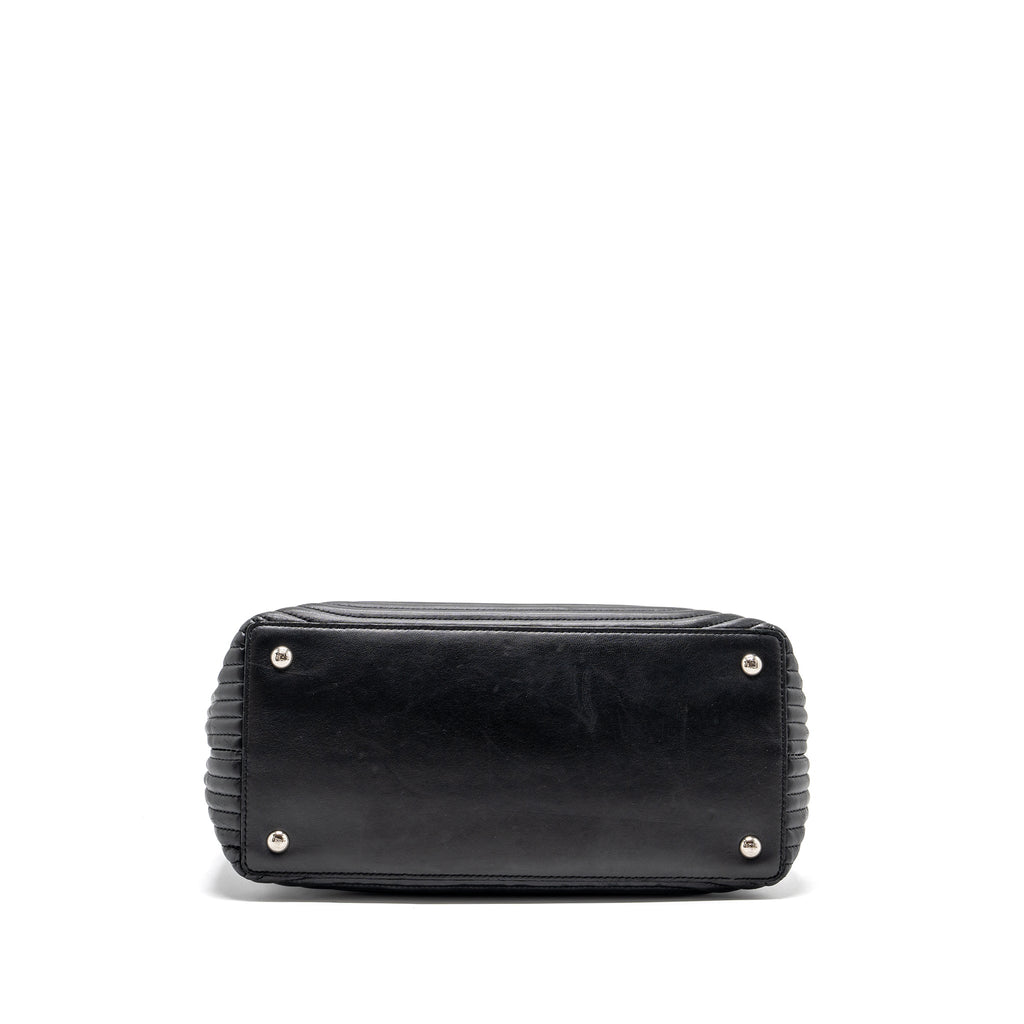 FENDI DOCTOM CHAIN SHOULDER BAG LEATHER BLACK SHW
