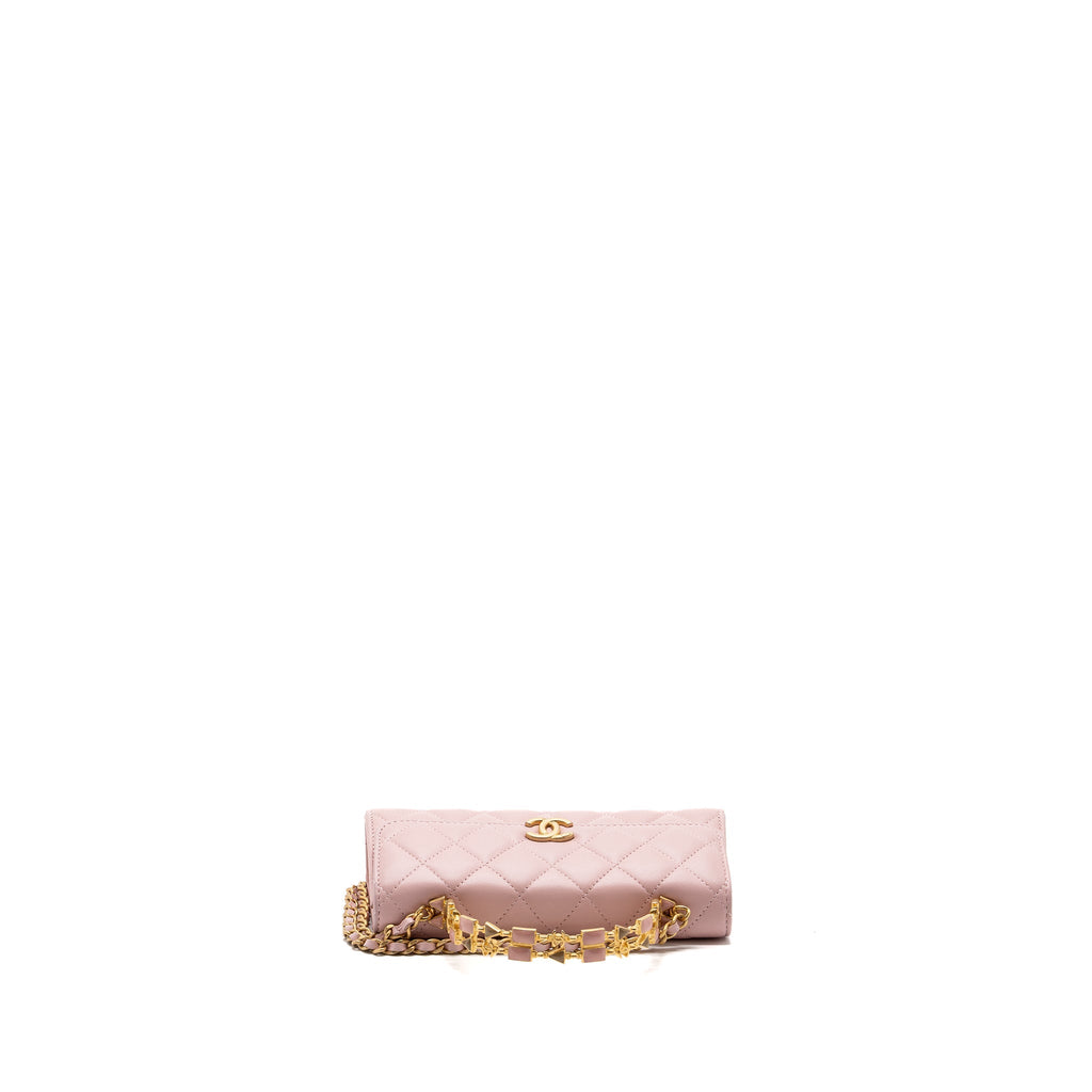 CHANEL 22B FLAP BAG WITH ENAMEL TOP HANDLE LAMBSKIN LIGHT PINK GHW (MICROCHIP)