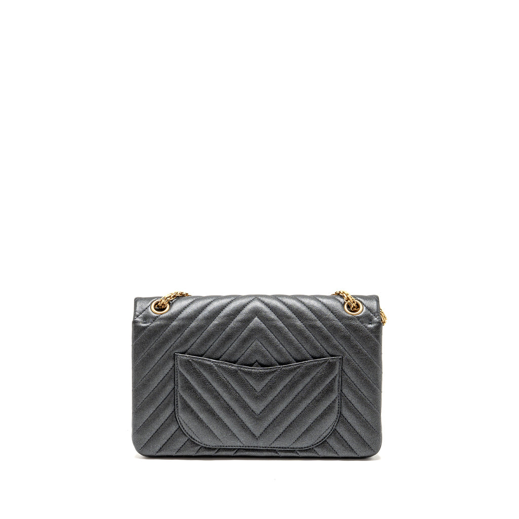 CHANEL LARGE 2.55 226 REISSUE DOUBLE FLAP BAG CHEVRON METALLIC CALFSKIN CHARCOAL GHW