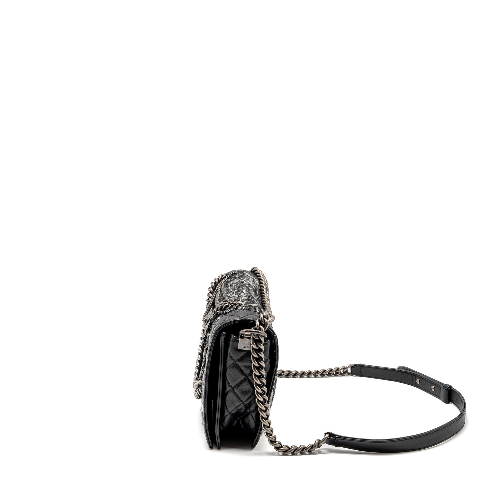 CHANEL MULTI CHAIN BOY BAG CALFSKIN/TWEED BLACK SHW