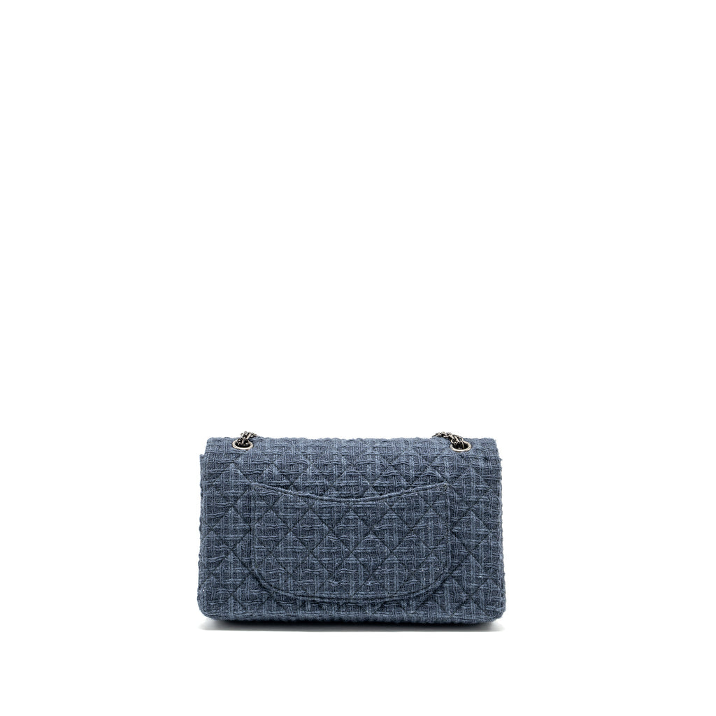 CHANEL 2.55 226 REISSUE DOUBLE FLAP BAG TWEED DARK GREY / BLUE RUTHENIUM HARDWARE