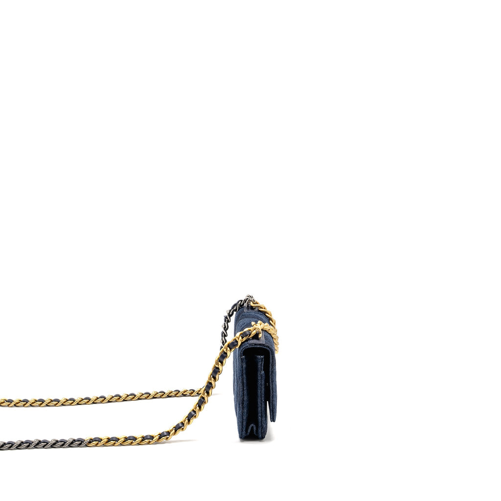CHANEL 19 WALLET ON CHAIN DENIM BLUE MULTICOLOUR HARDWARE (MICROCHIP)