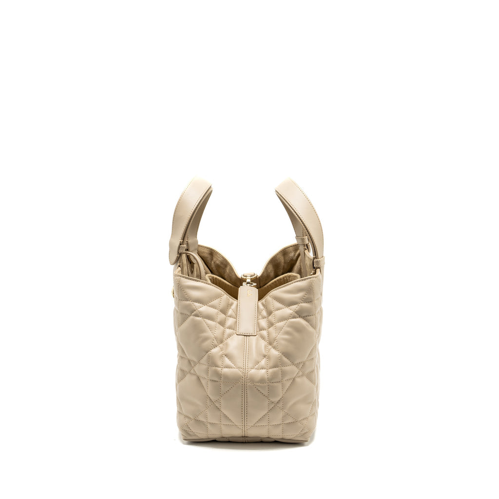DIOR MEDIUM DIOR TOUJOURS TOTE BAG CALFSKIN POWDER BEIGE LGHW