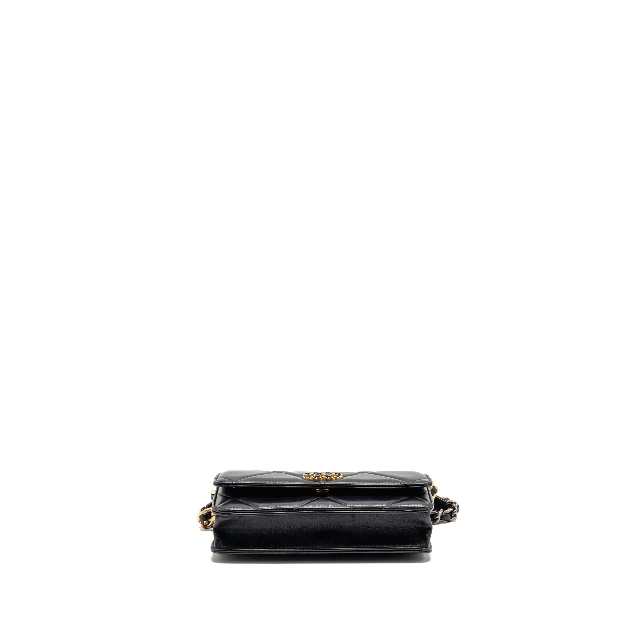 CHANEL 19 WALLET ON CHAIN LAMBSKIN BLACK MULTICOLOUR HARDWARE