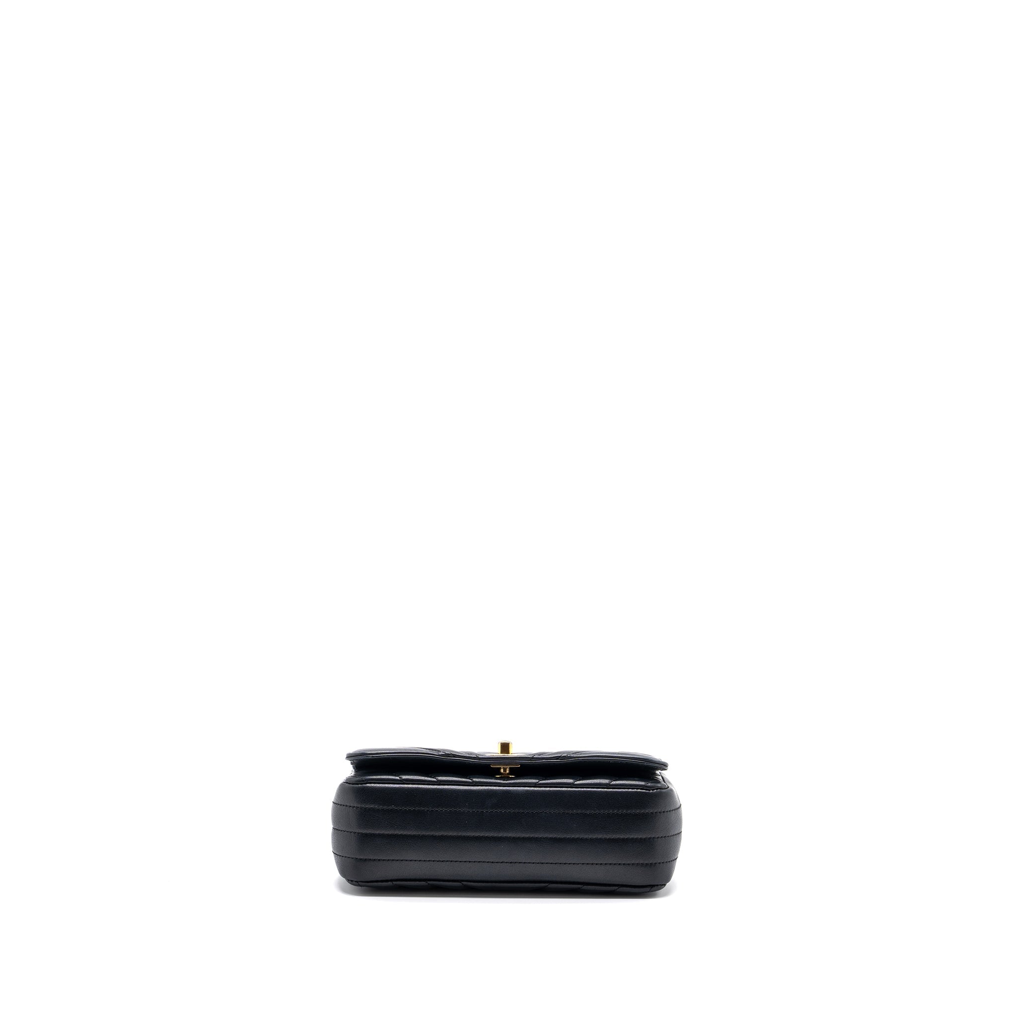 CHANEL CHEVRON FLAP BAG CALFSKIN BLACK GHW
