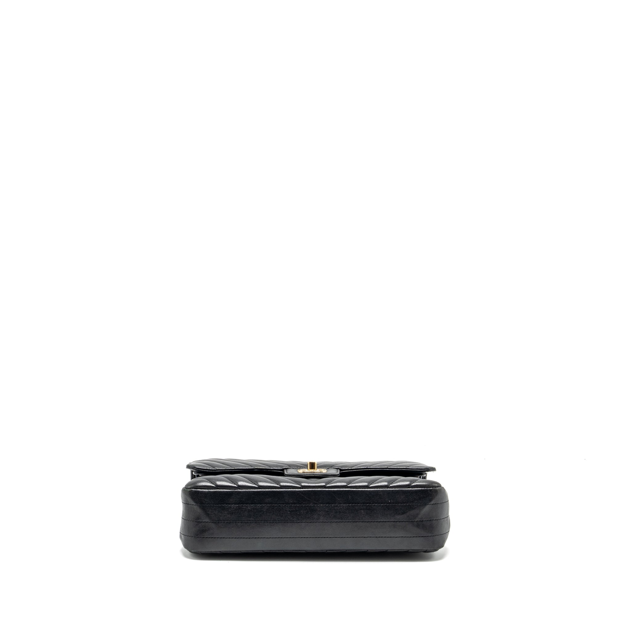 CHANEL MEDIUM CLASSIC DOUBLE FLAP BAG CHEVRON LAMBSKIN BLACK LGHW