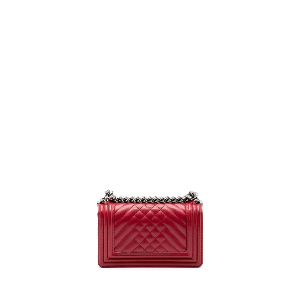 CHANEL SMALL BOY BAG CALFSKIN RED SHW