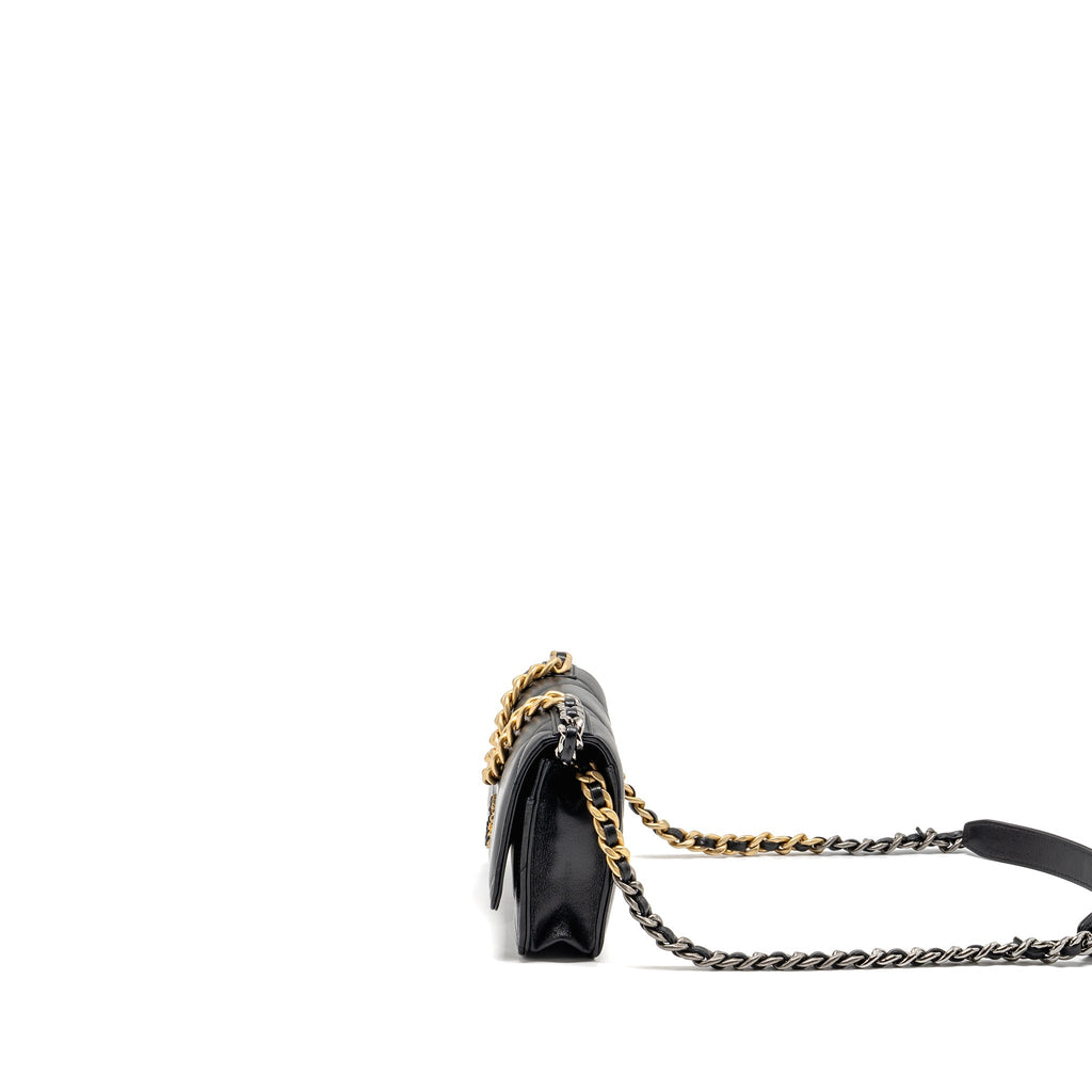 CHANEL 19 WALLET ON CHAIN LAMBSKIN BLACK MULTICOLOUR HARDWARE