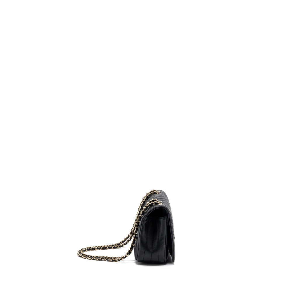 CHANEL CHEVRON FLAP BAG CALFSKIN BLACK GHW