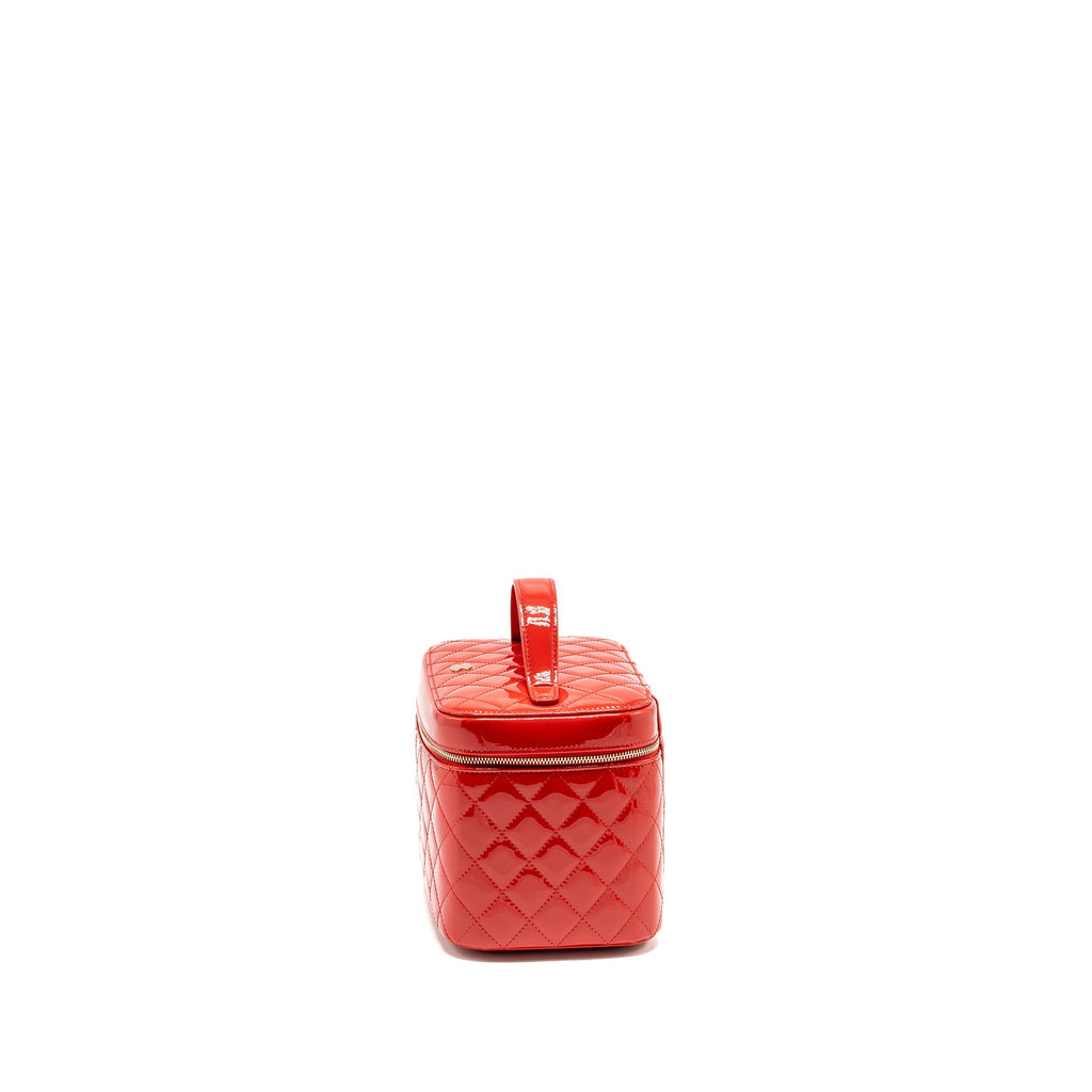 CHANEL LARGE VANITY POUCH PATENT RED GHW