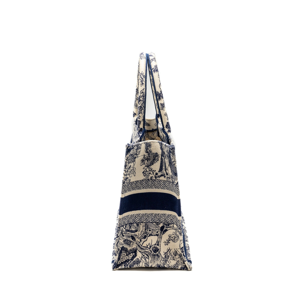 DIOR MEDIUM BOOK TOTE TOILE DE JOUY EMBROIDERY