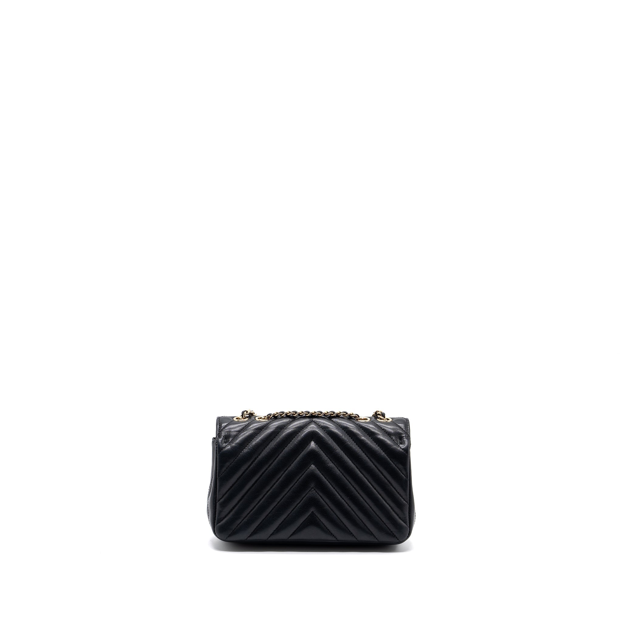 CHANEL CHEVRON FLAP BAG CALFSKIN BLACK GHW