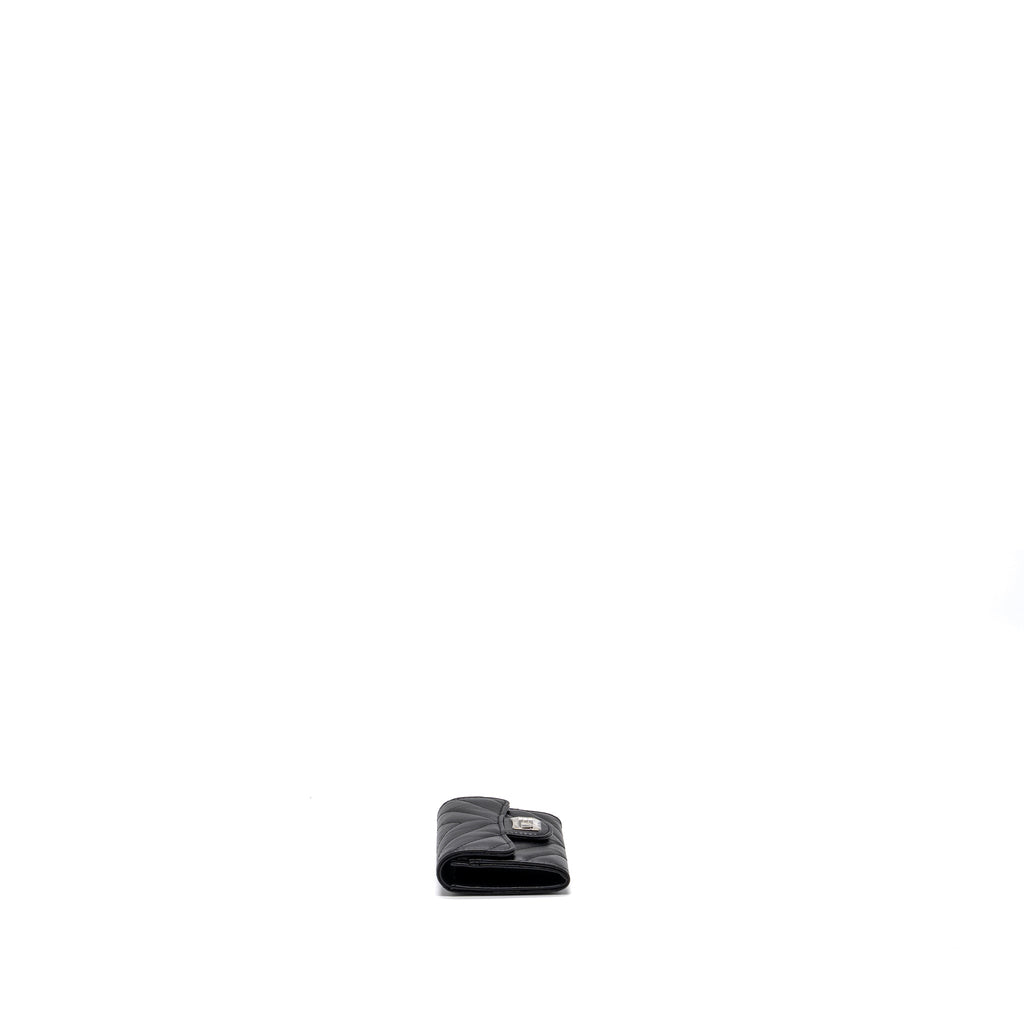 CHANEL 2.55 REISSUE FLAP CARD HOLDER AGED CALFSKIN BLACK SHW (MICROCHIP)