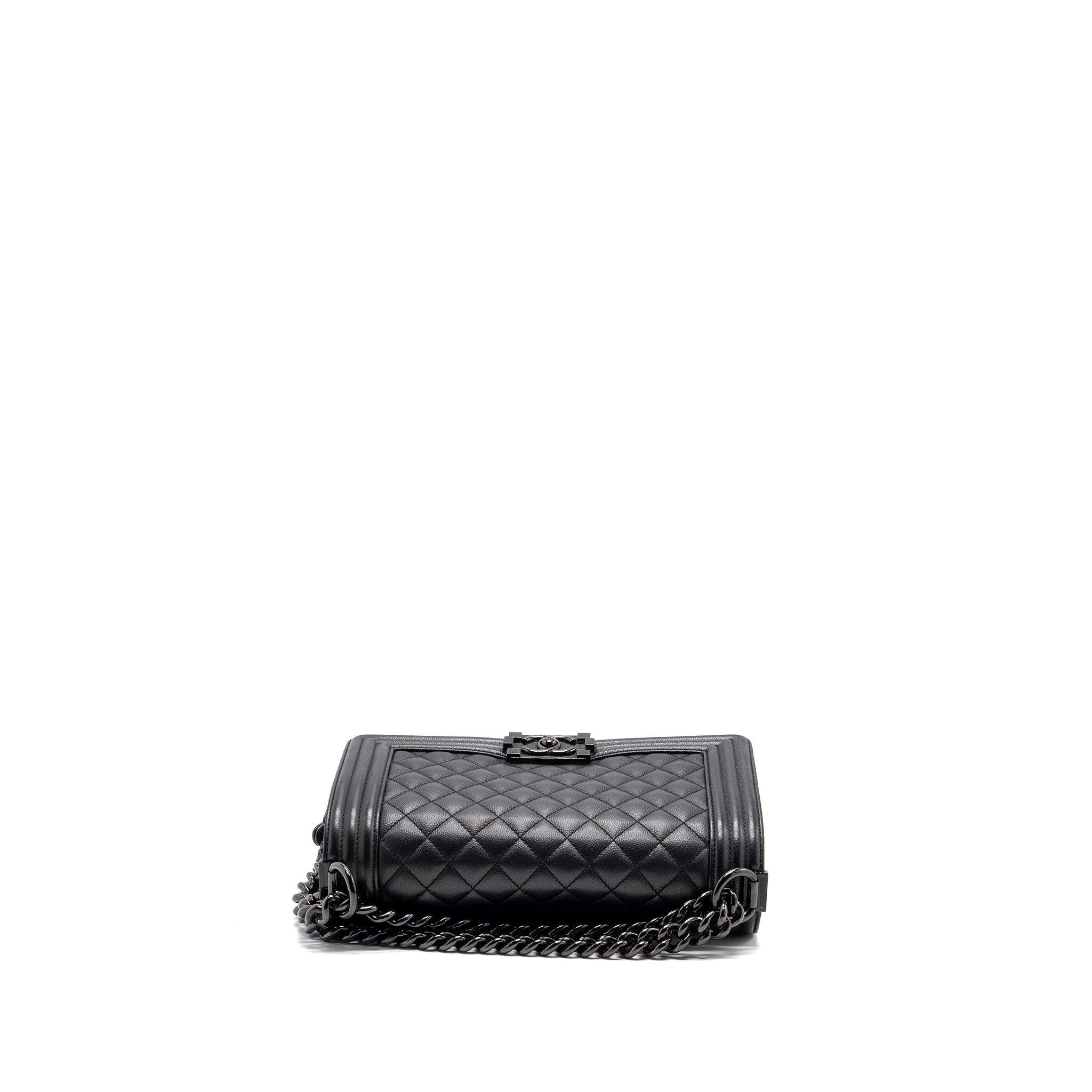 CHANEL MEDIUM BOY BAG CAVIAR SO BLACK BLACK HARDWARE