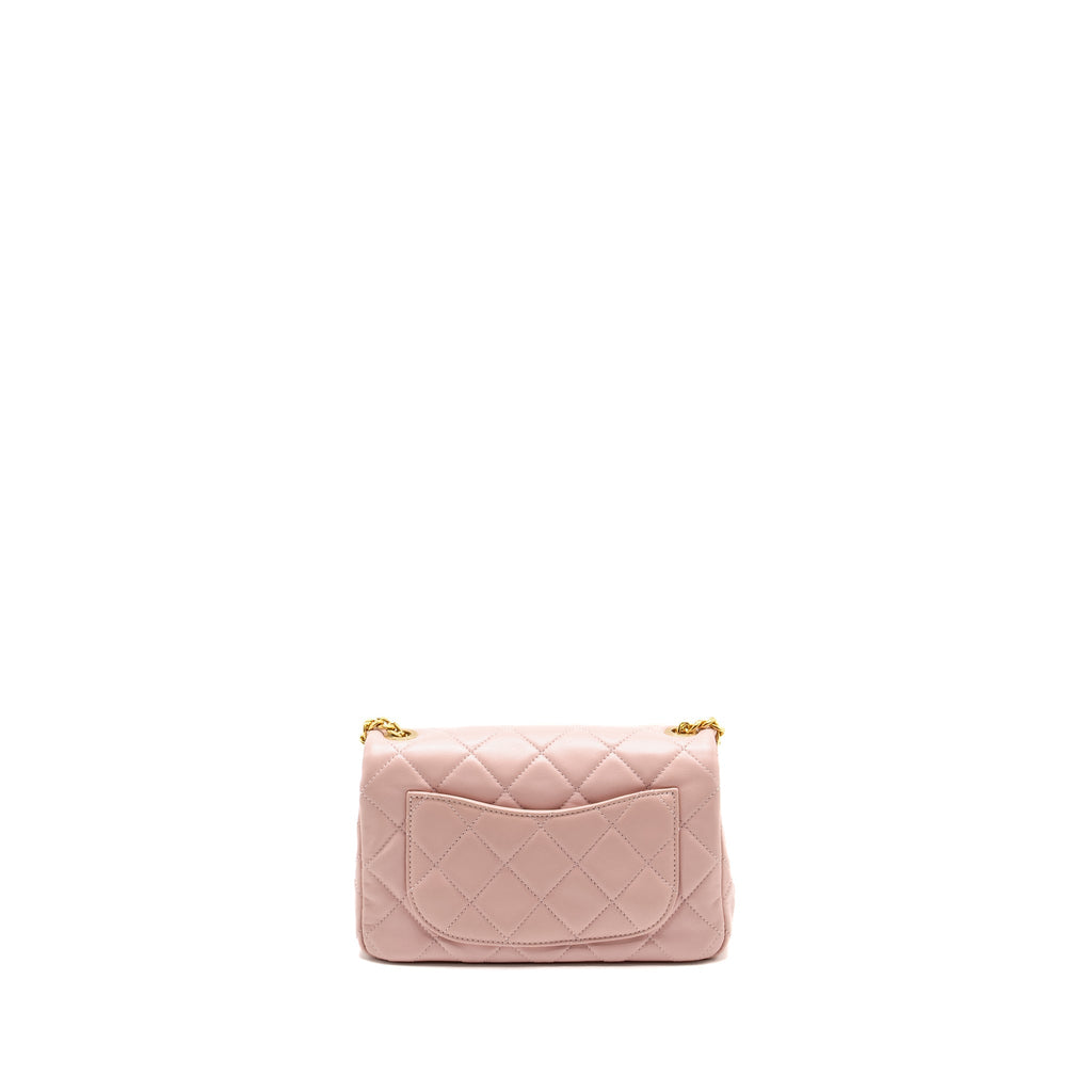 CHANEL 22B FLAP BAG WITH GEM CHAIN LAMBSKIN DUST PINK GHW (MICROCHIP)