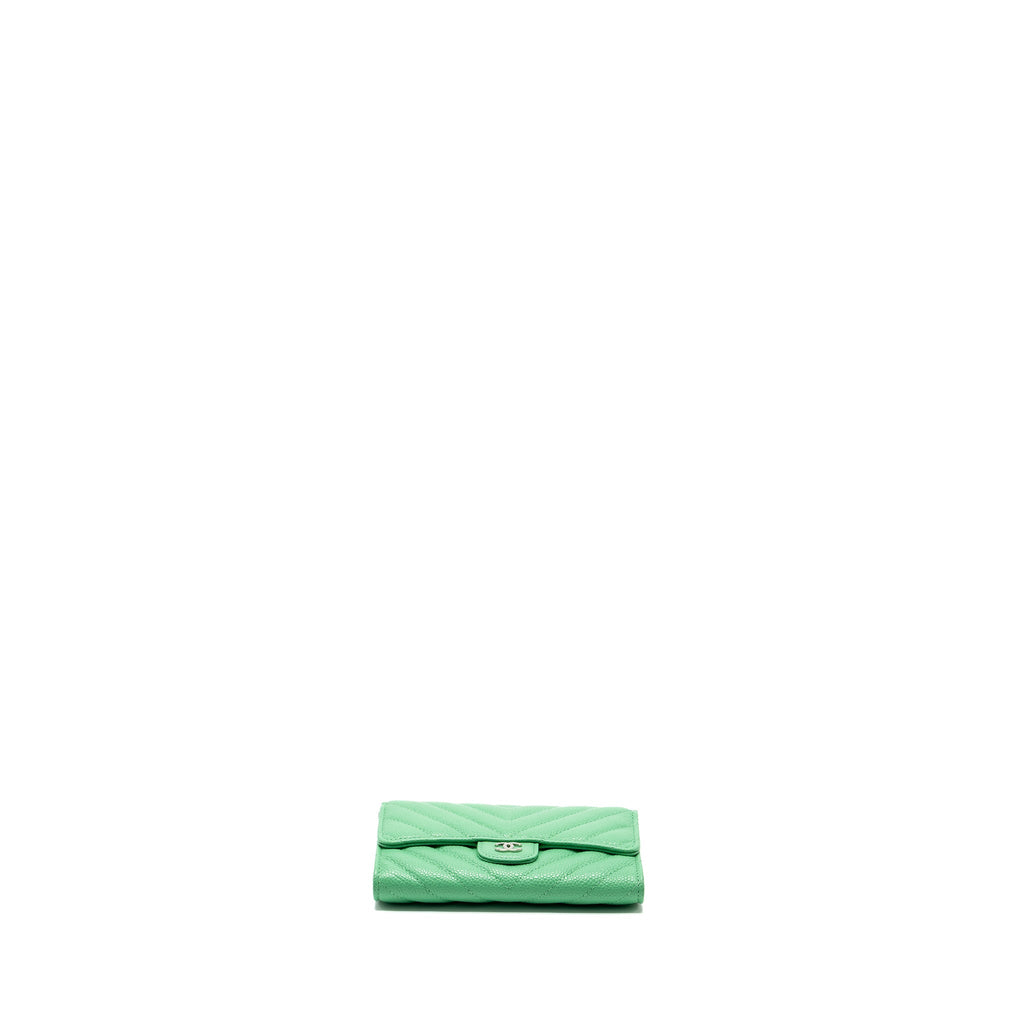 CHANEL CLASSIC FLAP WALLET CHEVRON CAVIAR GREEN SHW