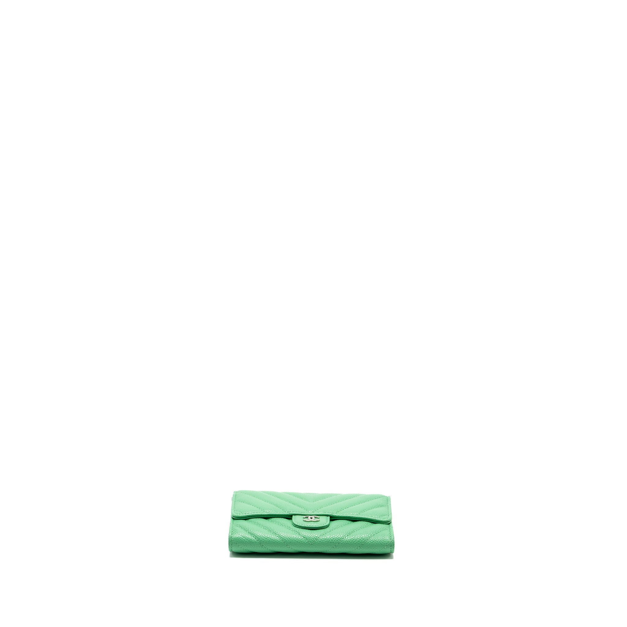 CHANEL CLASSIC FLAP WALLET CHEVRON CAVIAR GREEN SHW