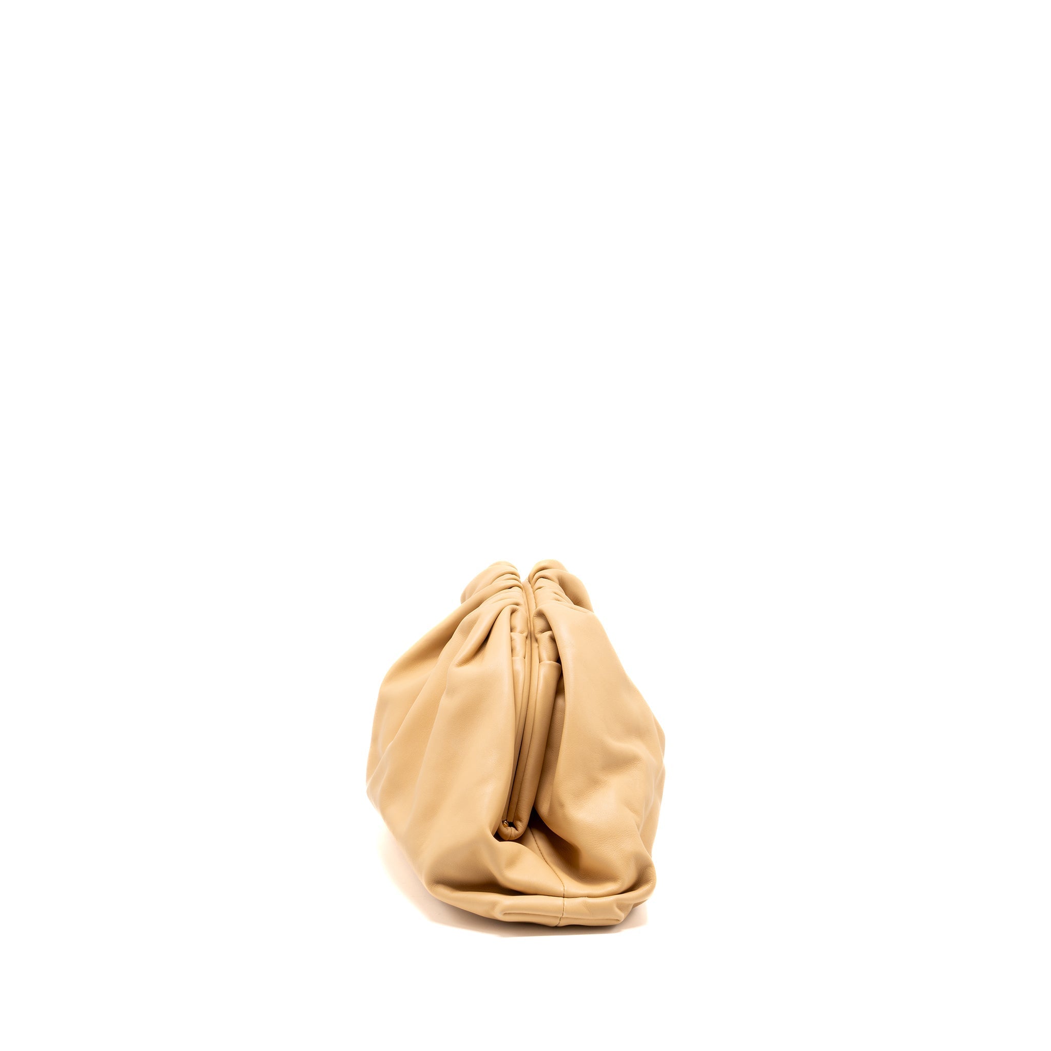 BOTTEGA VENETA THE POUCH LARGE LEATHER CLUTCH BEIGE GHW