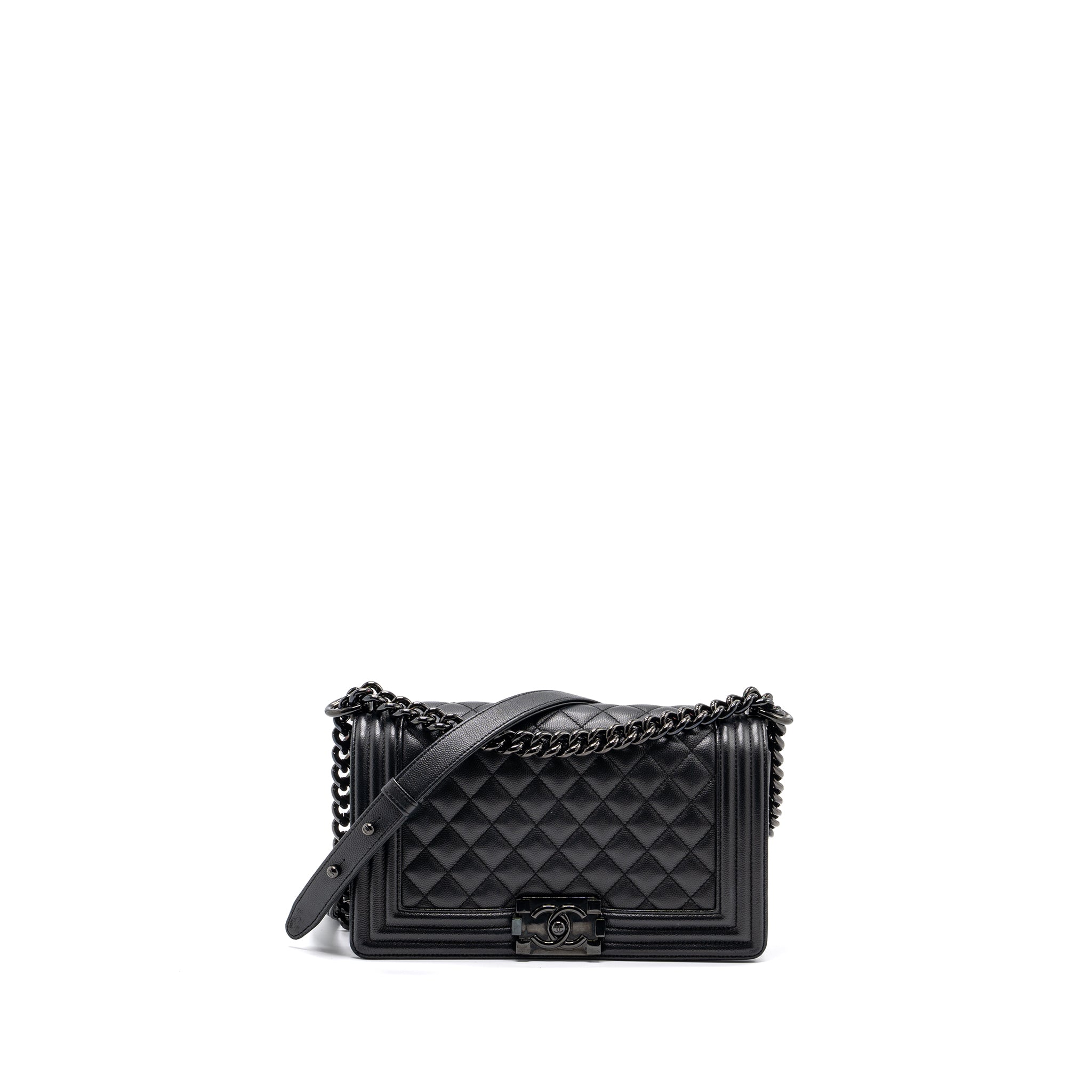 CHANEL MEDIUM BOY BAG CAVIAR SO BLACK BLACK HARDWARE