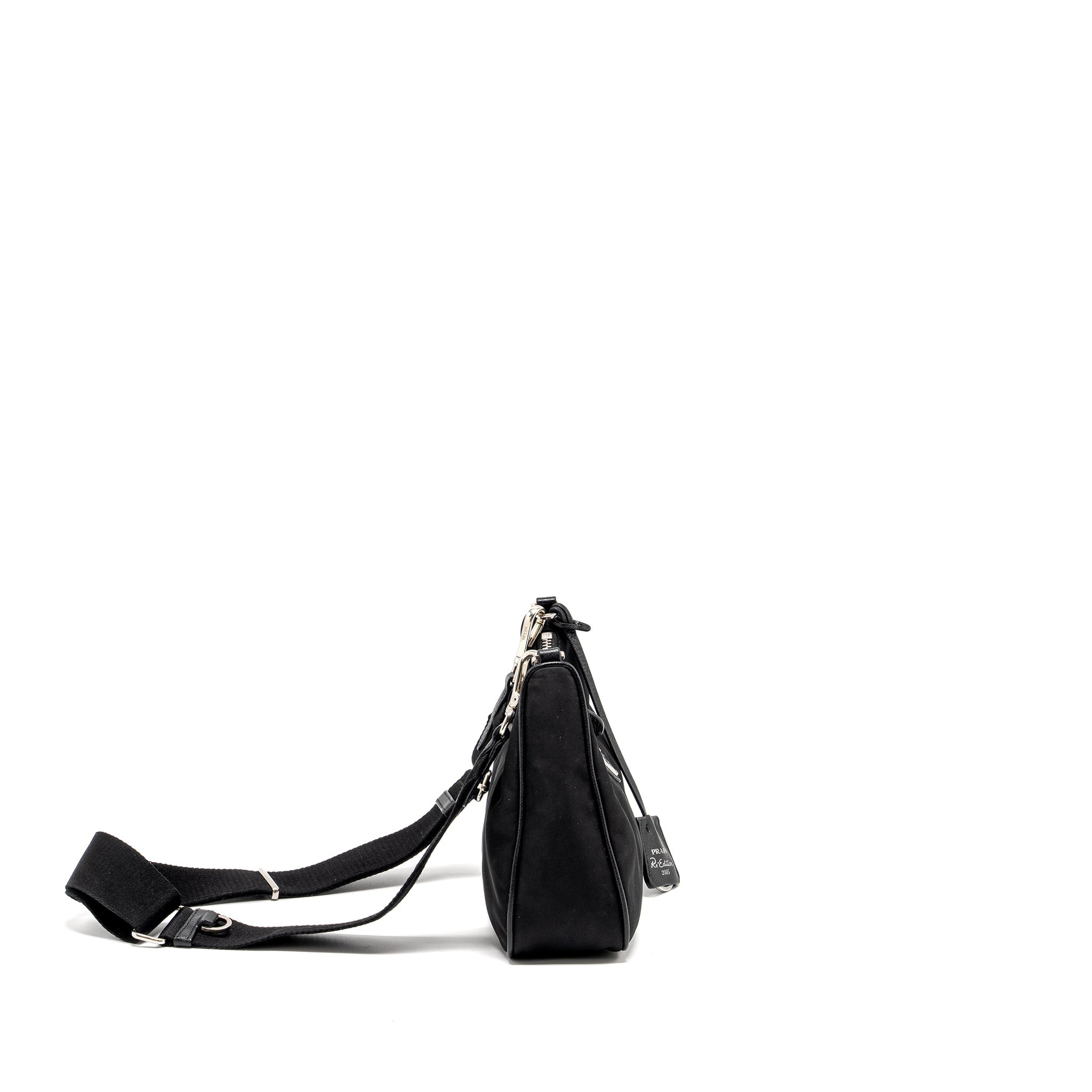 PRADA RE-EDTION 2005 BAG NYLON BLACK SHW