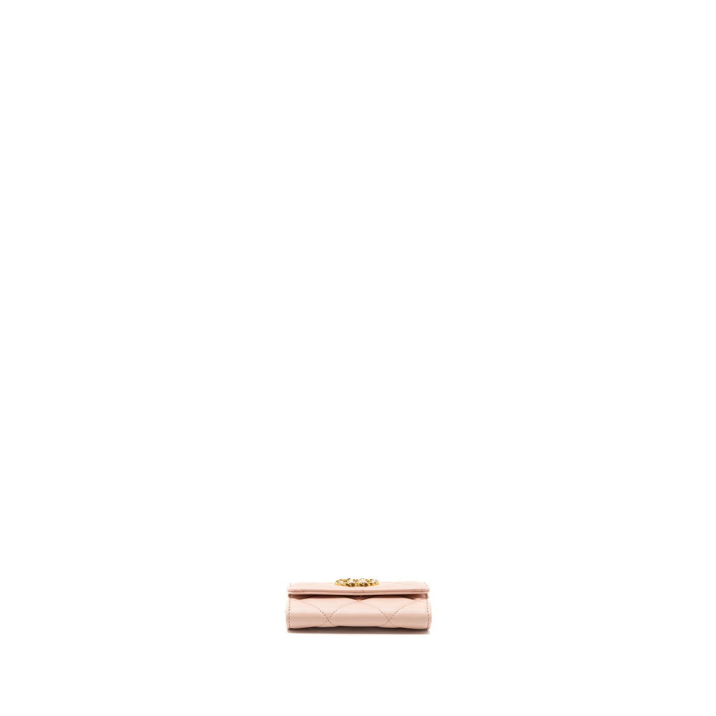 CHANEL 19 CARD HOLDER LAMBSKIN LIGHT PINK GHW (MICROCHIP)