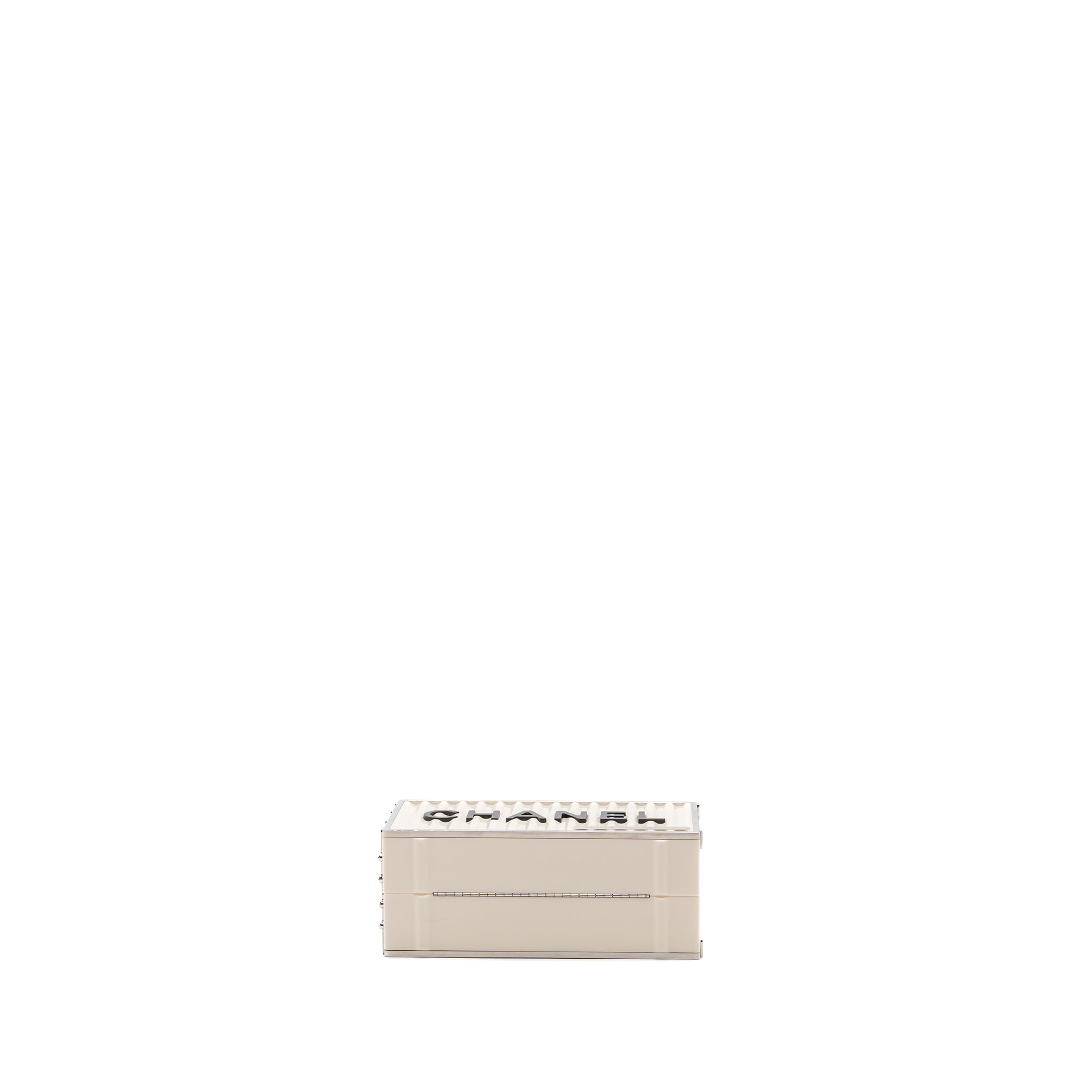 CHANEL PARIS-HAMBURG RUNWAY CONTAINER CLUTCH BAG WHITE / BLACK / RED SHW