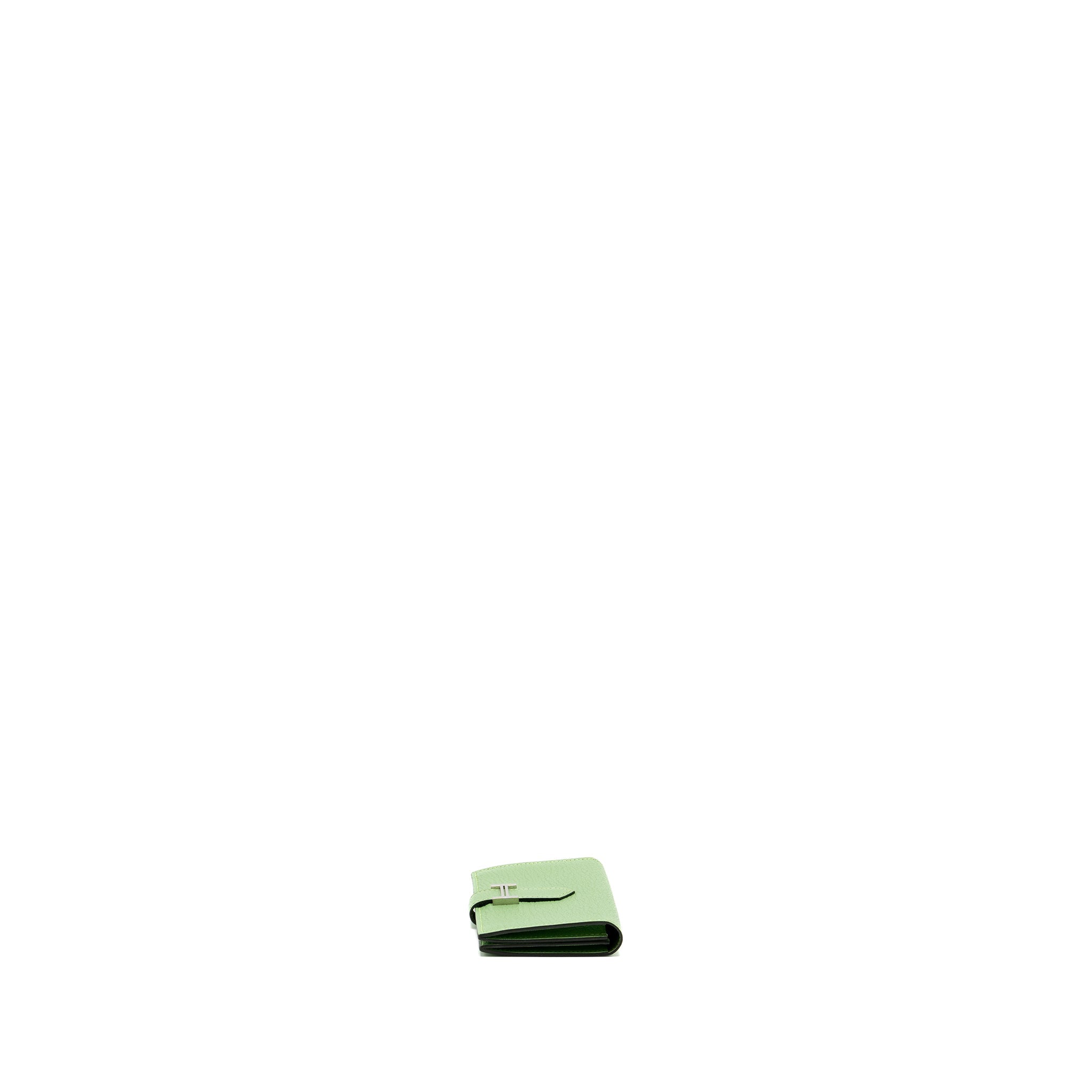 HERMES BEARN COMPACT WALLET CHEVRE MYSORE VERT CRIQUET SHW