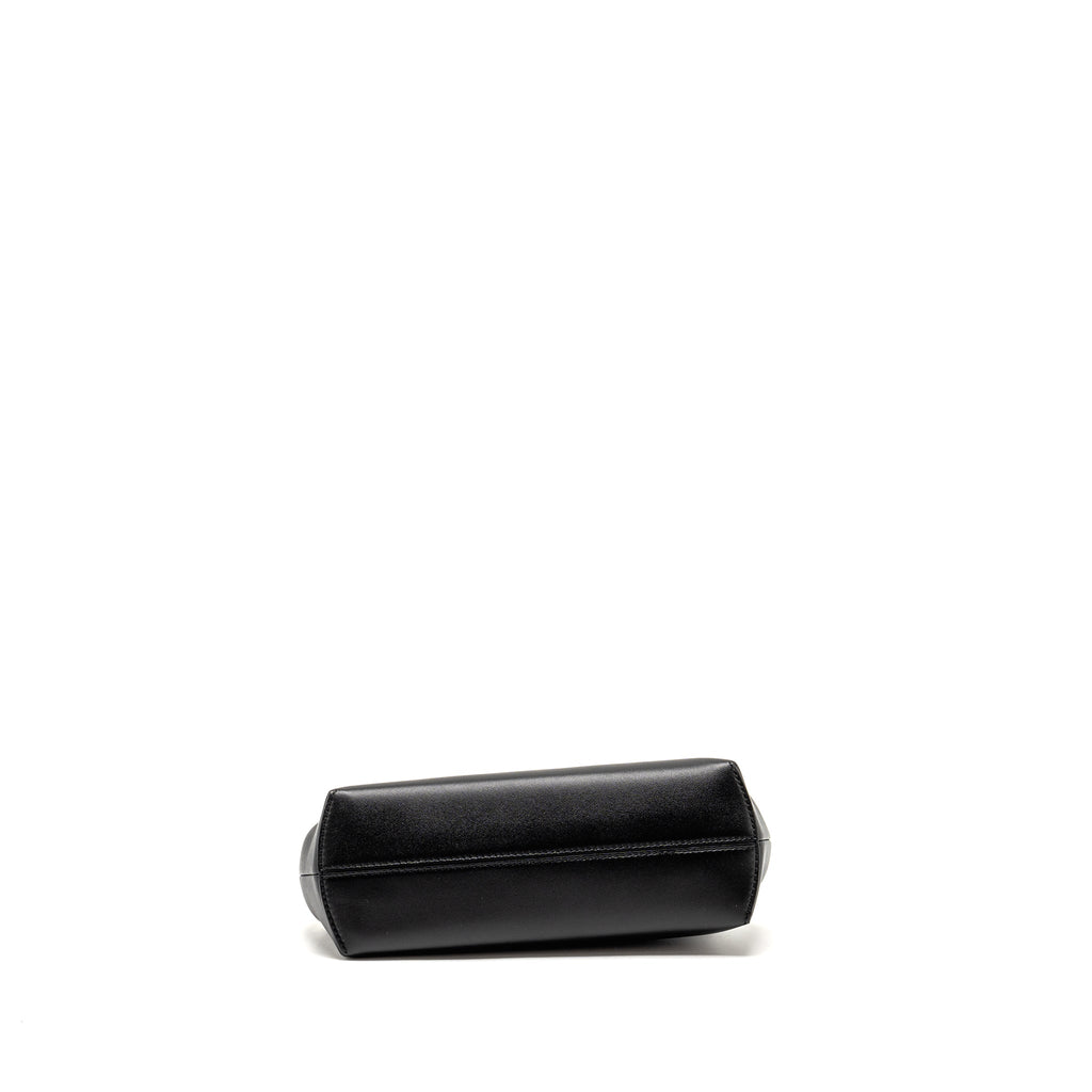 FENDI SMALL FENDI FIRST CLUTCH BAG NAPPA BLACK GHW