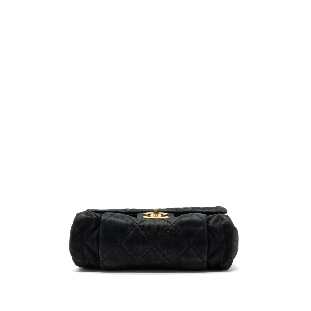 CHANEL QUILTED SEASONAL FLAP BAG CALFSKIN IRIDESCENT BLACK WITH GHW
