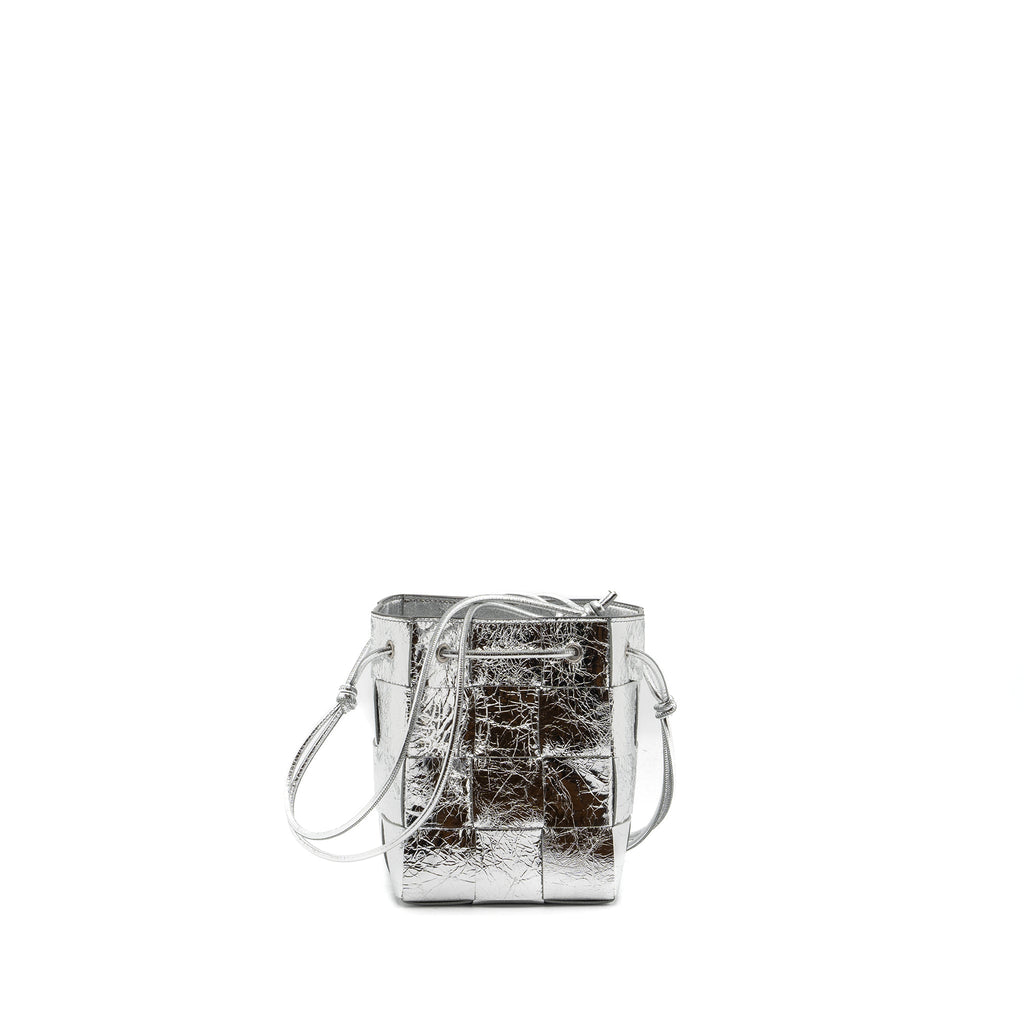 BOTTEGA VENETA SMALL CASSETTE CROSS-BODY BUCKET CALFSKIN SILVER SHW