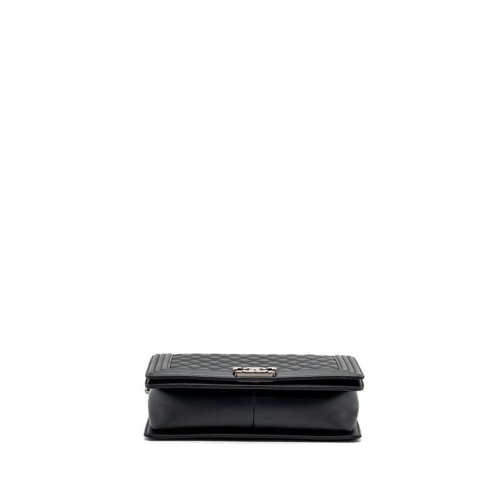 CHANEL NEW MEDIUM BOY BAG SMOOTH CALFSKIN BLACK RUTHENIUM HARDWARE