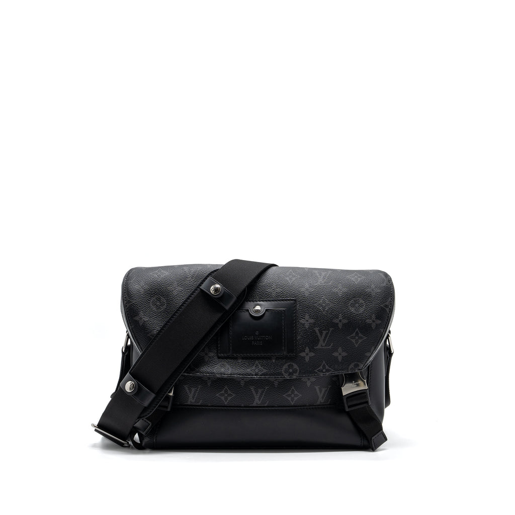 LOUIS VUITTON MESSENGER PM VOYOGER MONOGRAM ECLIPSE CANVAS BLACK SHW