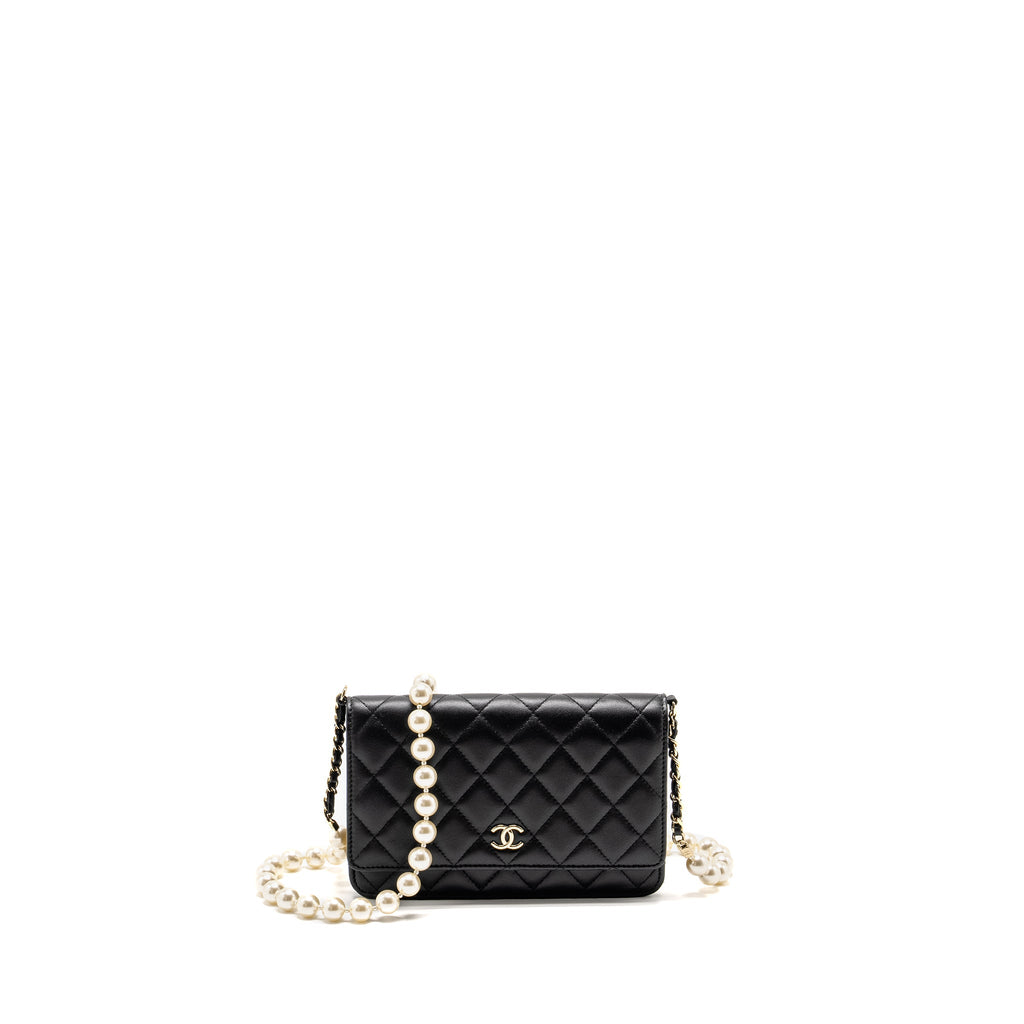 CHANEL WALLET ON CHAIN WITH PEARL CHAIN LAMBSKIN BLACK LGHW (MICROCHIP)