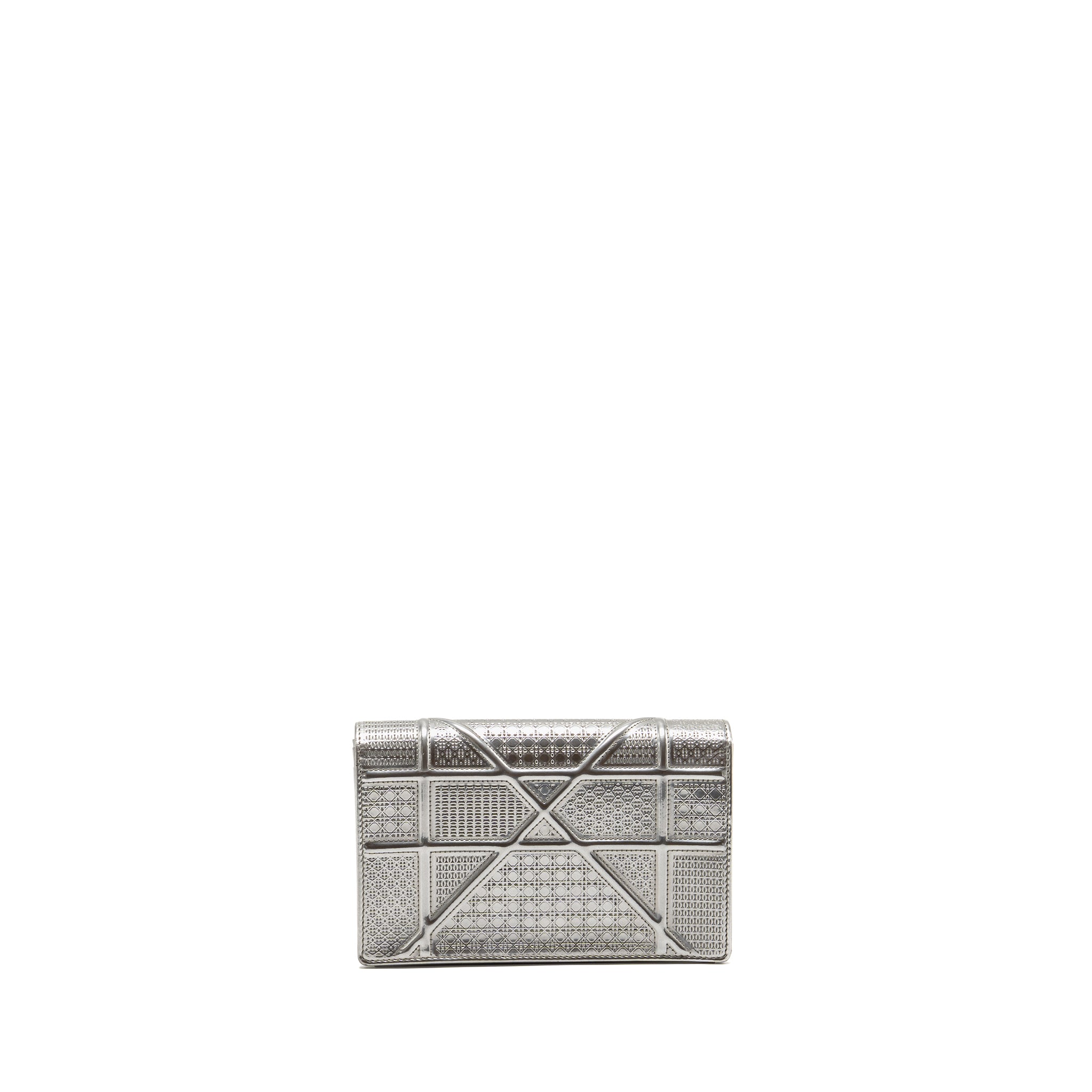 DIOR DIORAMA WALLET ON CHAIN METALLIC PATENT SILVER LGHW
