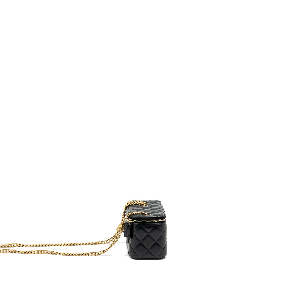 CHANEL 22K GOLD PILLAR LONG VANITY WITH ADJUSTABLE CHAIN LAMBSKIN BLACK GHW (MICROCHIP)