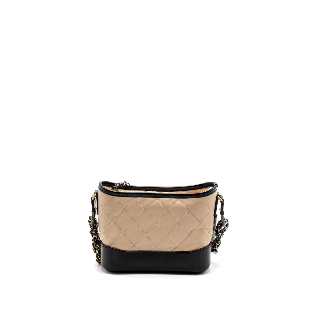 CHANEL SMALL GABRIELLE HOBO BAG CALFSKIN BEIGE / BLACK MULTICOLOUR HARDWARE