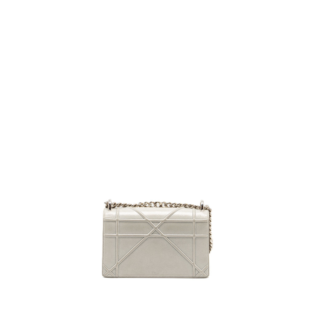 DIOR SMALL DIORAMA LEATHER IRIDESCENT PEARL GREY SHW