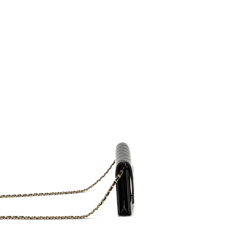CHANEL 24C 31 WALLET ON CHAIN SHINY CALFSKIN BLACK LGHW (MICROCHIP)