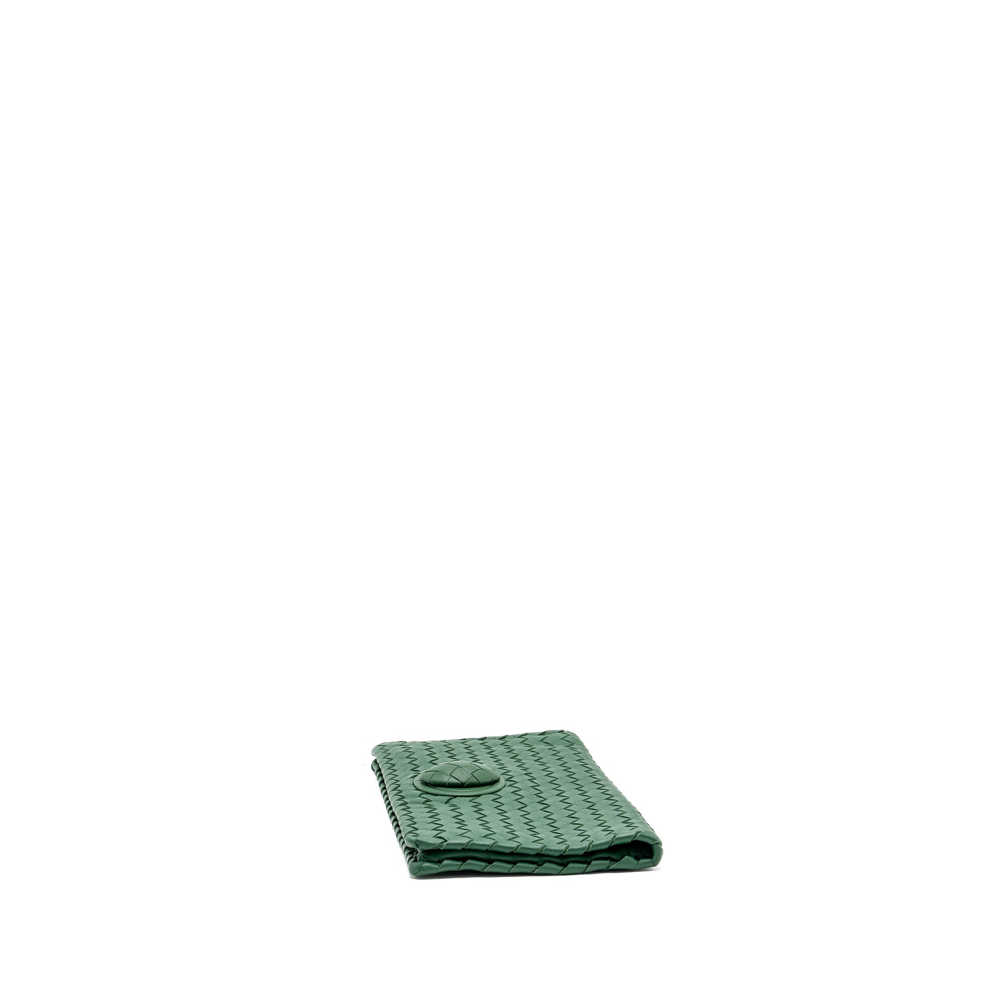 BOTTEGA VENETA CLUTCH NAPPA GREEN BLACK HARDWARE