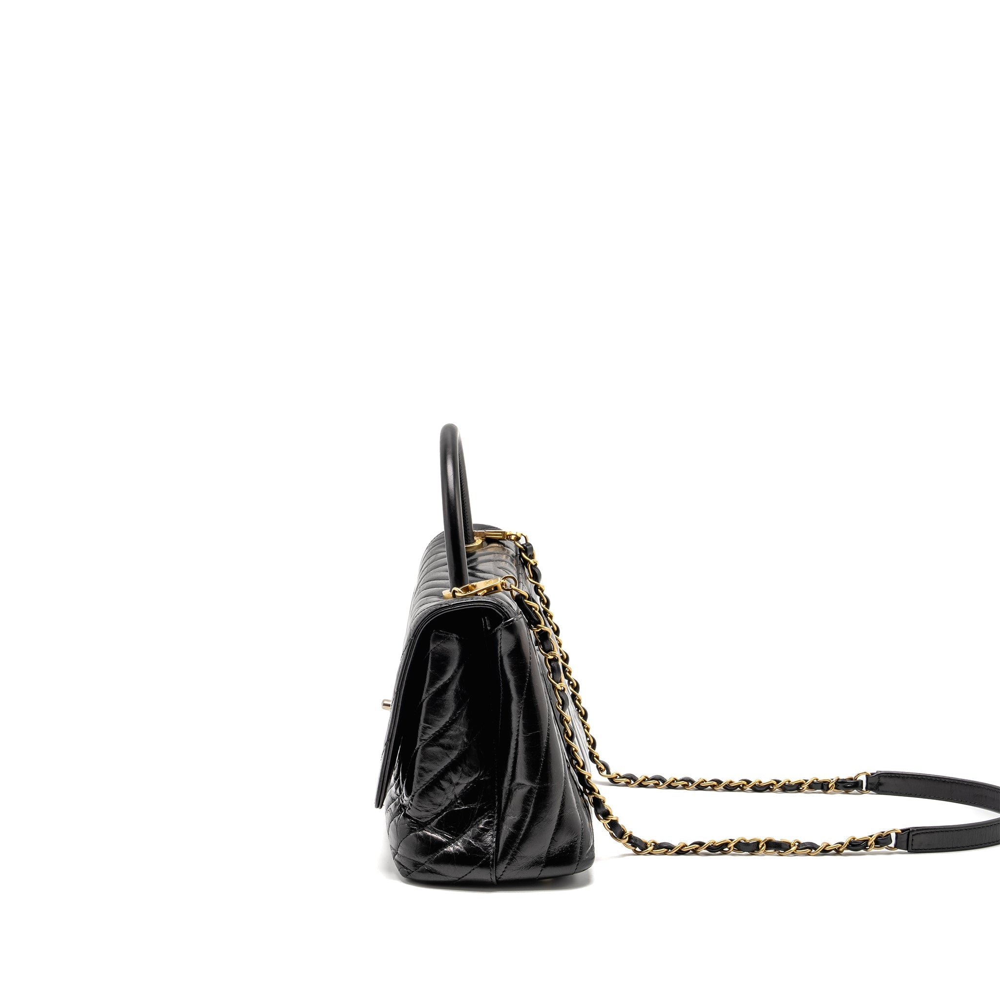 CHANEL MEDIUM COCO HANDLE CHEVRON CALFSKIN BLACK GHW