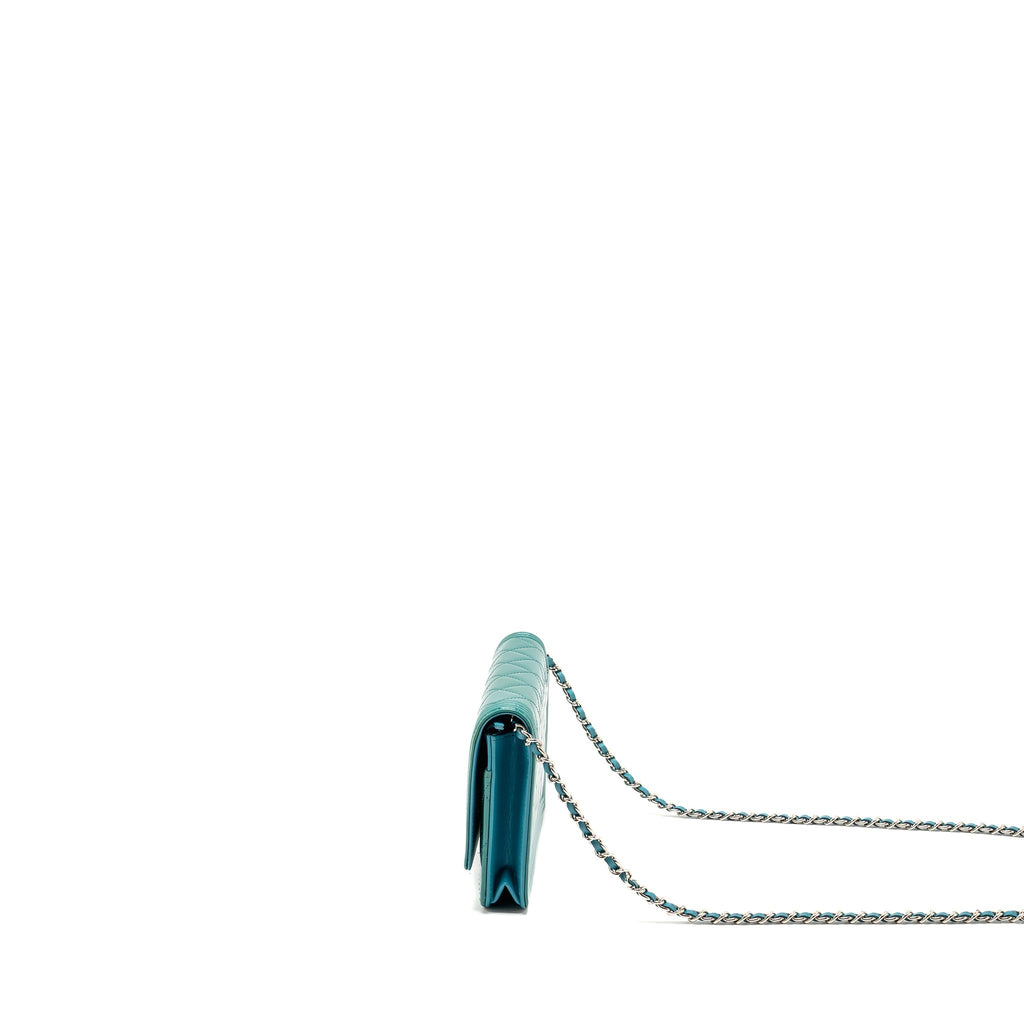 CHANEL BOY WALLET ON CHAIN PATENT GREEN SHW